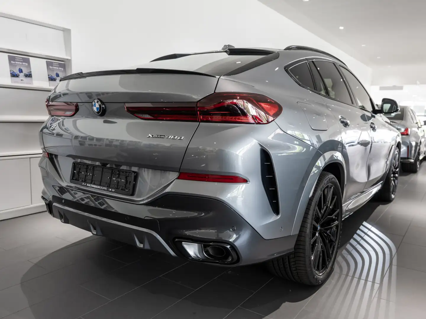 BMW X6 xDrive 40d M-Sport Pro FACEL. 360° PANO Grau - 2