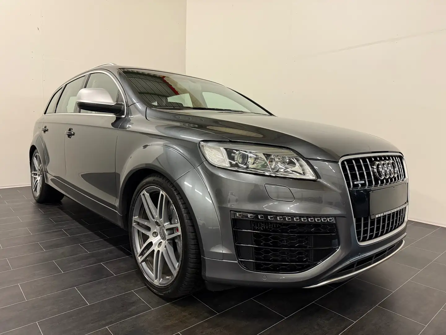 Audi Q7 V12 TDI quattro DPF Tiptronic Grau - 1