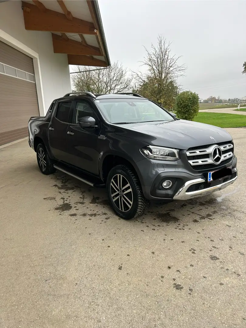 Mercedes-Benz X 350 - 1