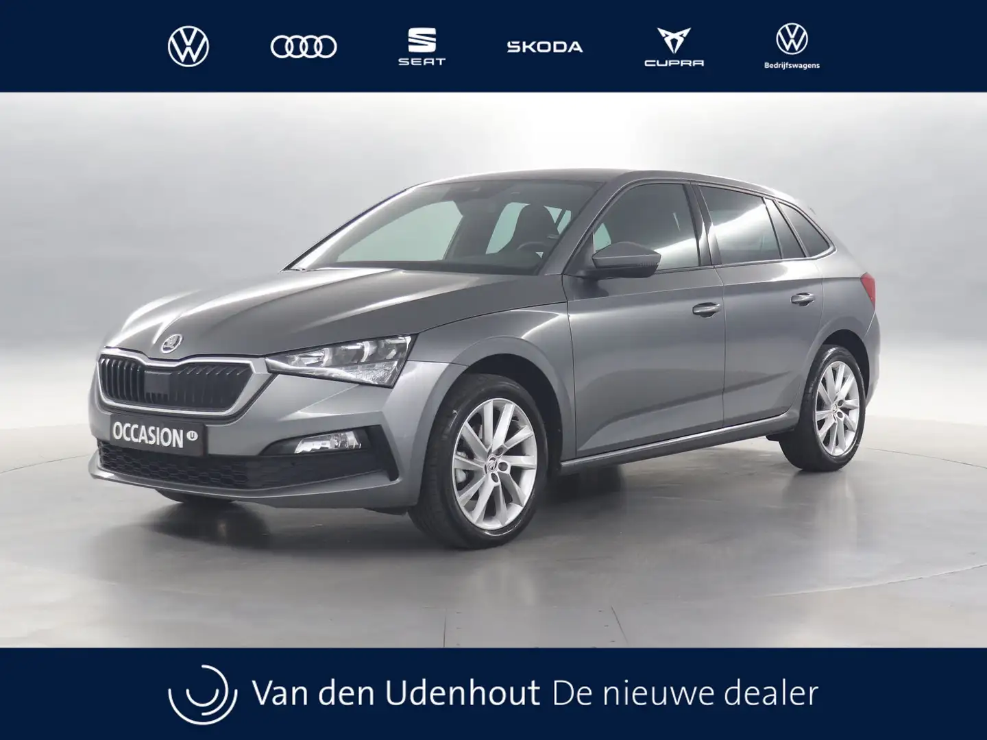 Skoda Scala 1.0 TSI 110pk Sport Business / Navigatie via App C Grijs - 1