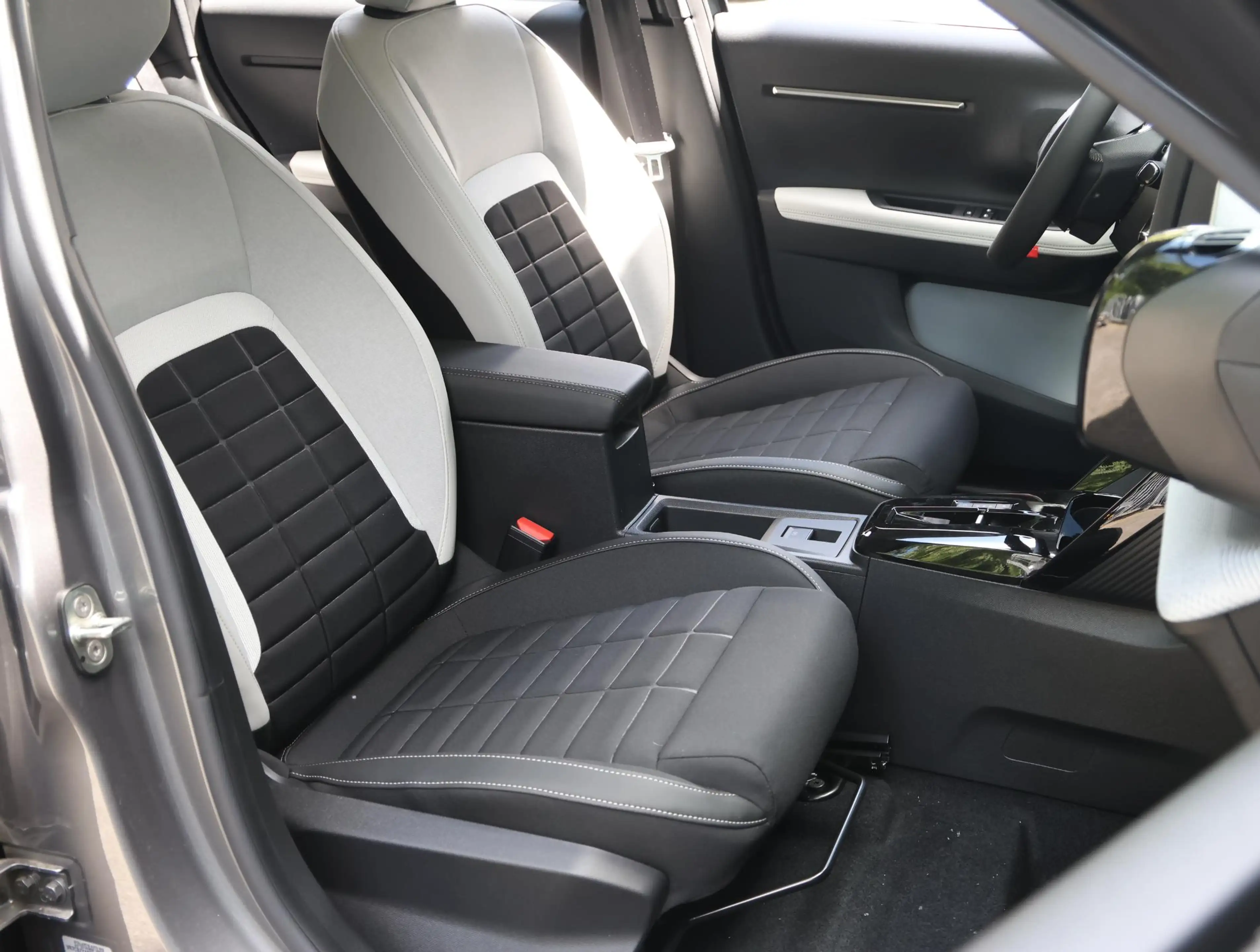 Citroen E-C3 Max 113pk Comfort Range 44 kWh | Accutest 98% |Nav — photo 10