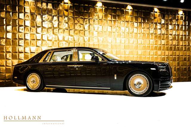 Rolls-Royce Phantom Extended (EWB)+4 SEATS+ BESPOKE+STARSKY