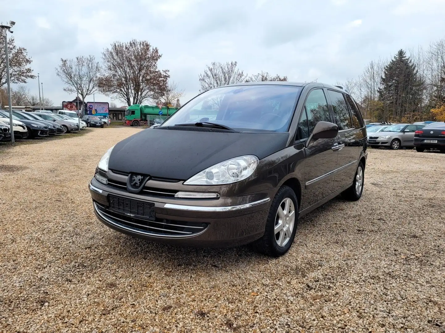 Peugeot 807 Allure 7 Sitze*SR/WR+LMF*TEMP*Navi*HU:10/27* Braun - 1