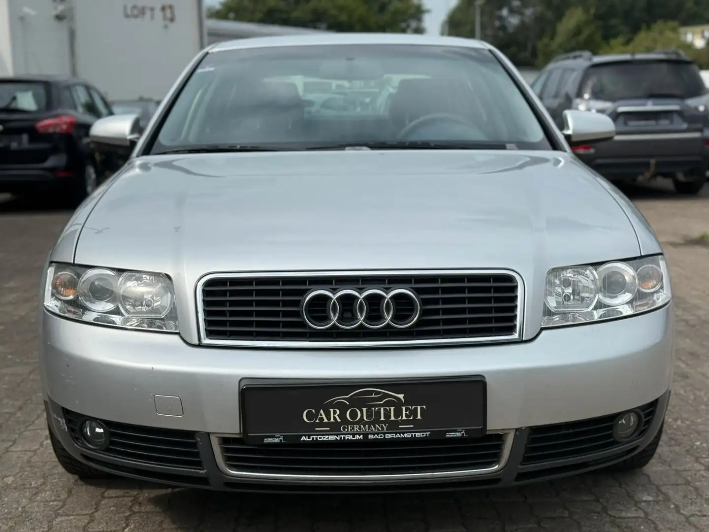 Audi A4 2.0 | AUTOMATIK | AHK | 2 ZONEN KLIMA Grau - 2