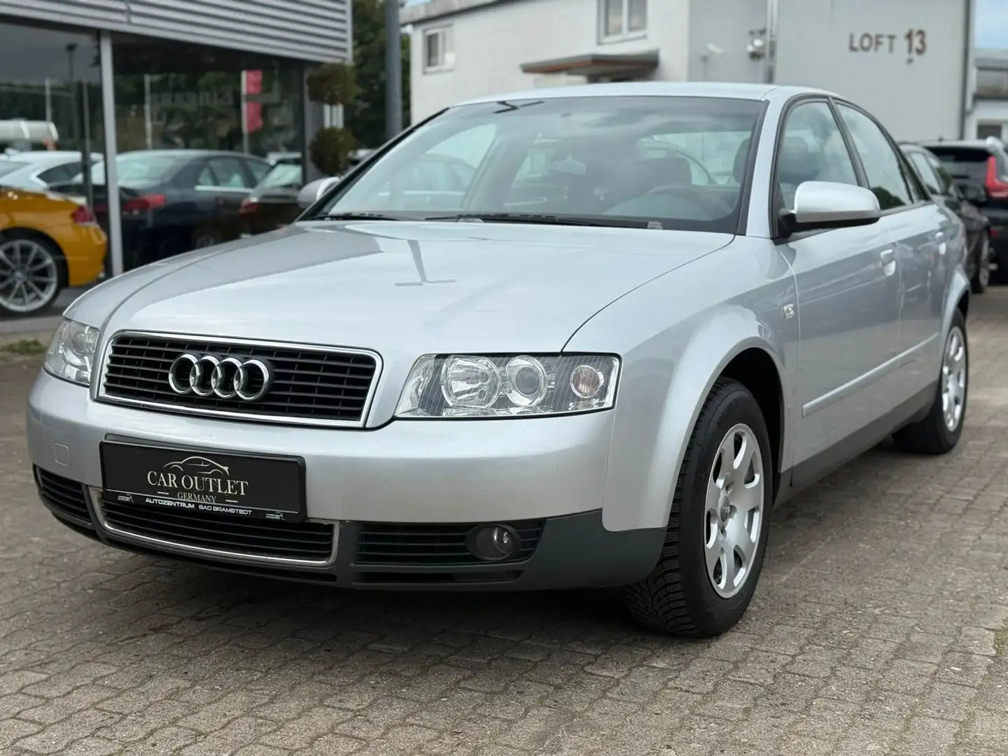 Audi A4 2.0 | AUTOMATIK | AHK | 2 ZONEN KLIMA Grau - 1