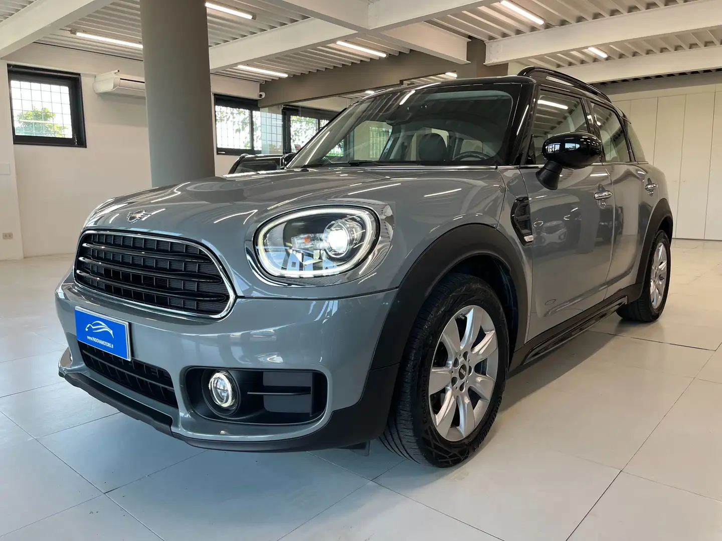 MINI Cooper D Countryman 2.0 Diesel 150cv Automatica Grigio - 2