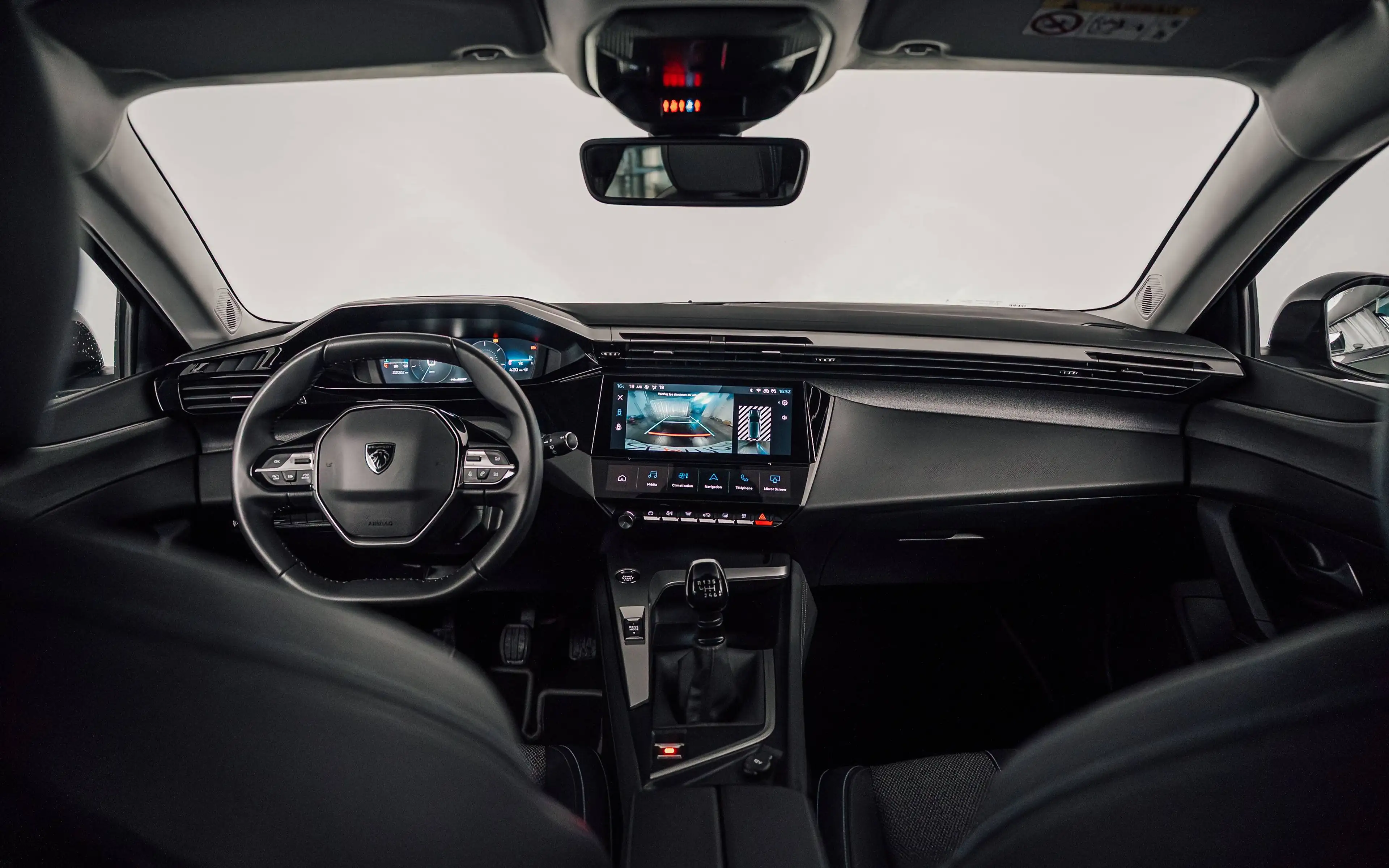 Peugeot 308 308 1.2 PureTech Allure S — photo 11