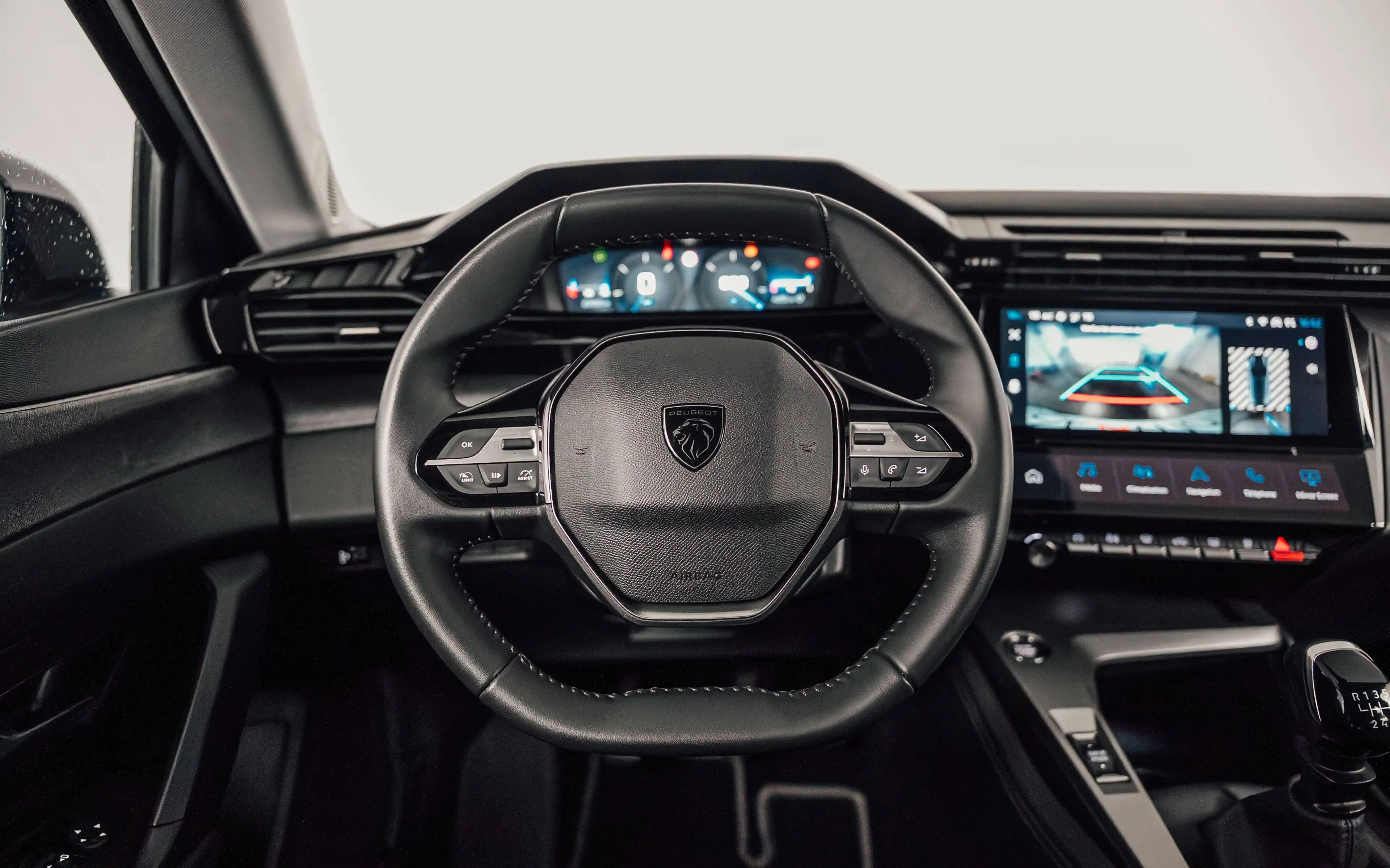 Peugeot 308 308 1.2 PureTech Allure S — photo 12