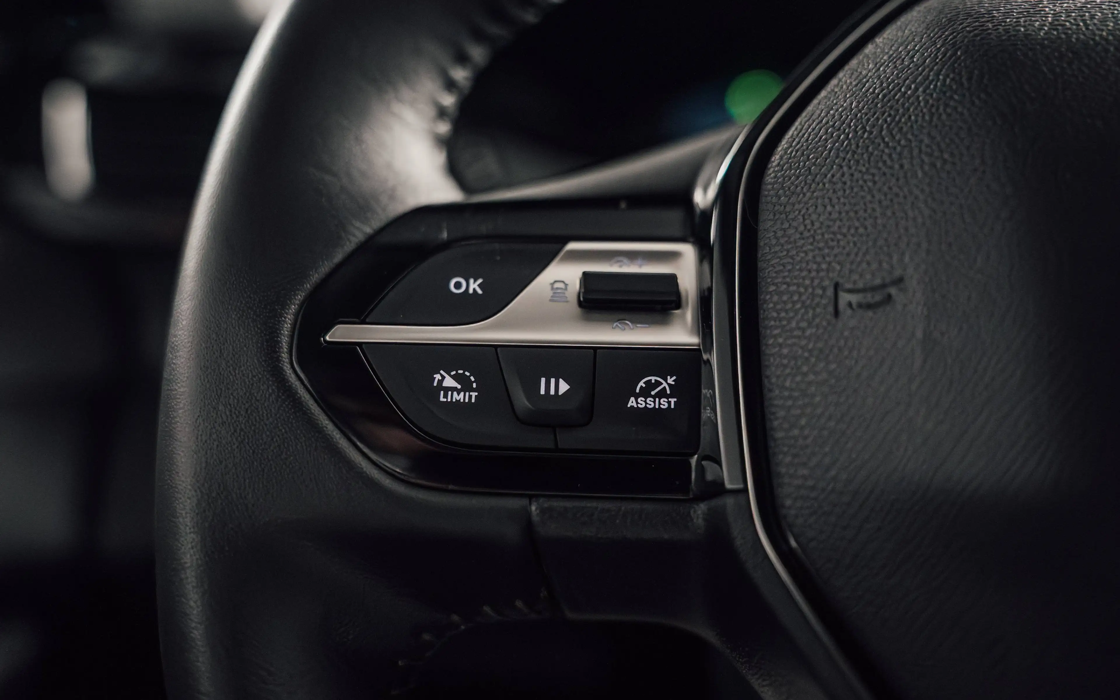 Peugeot 308 308 1.2 PureTech Allure S — photo 13