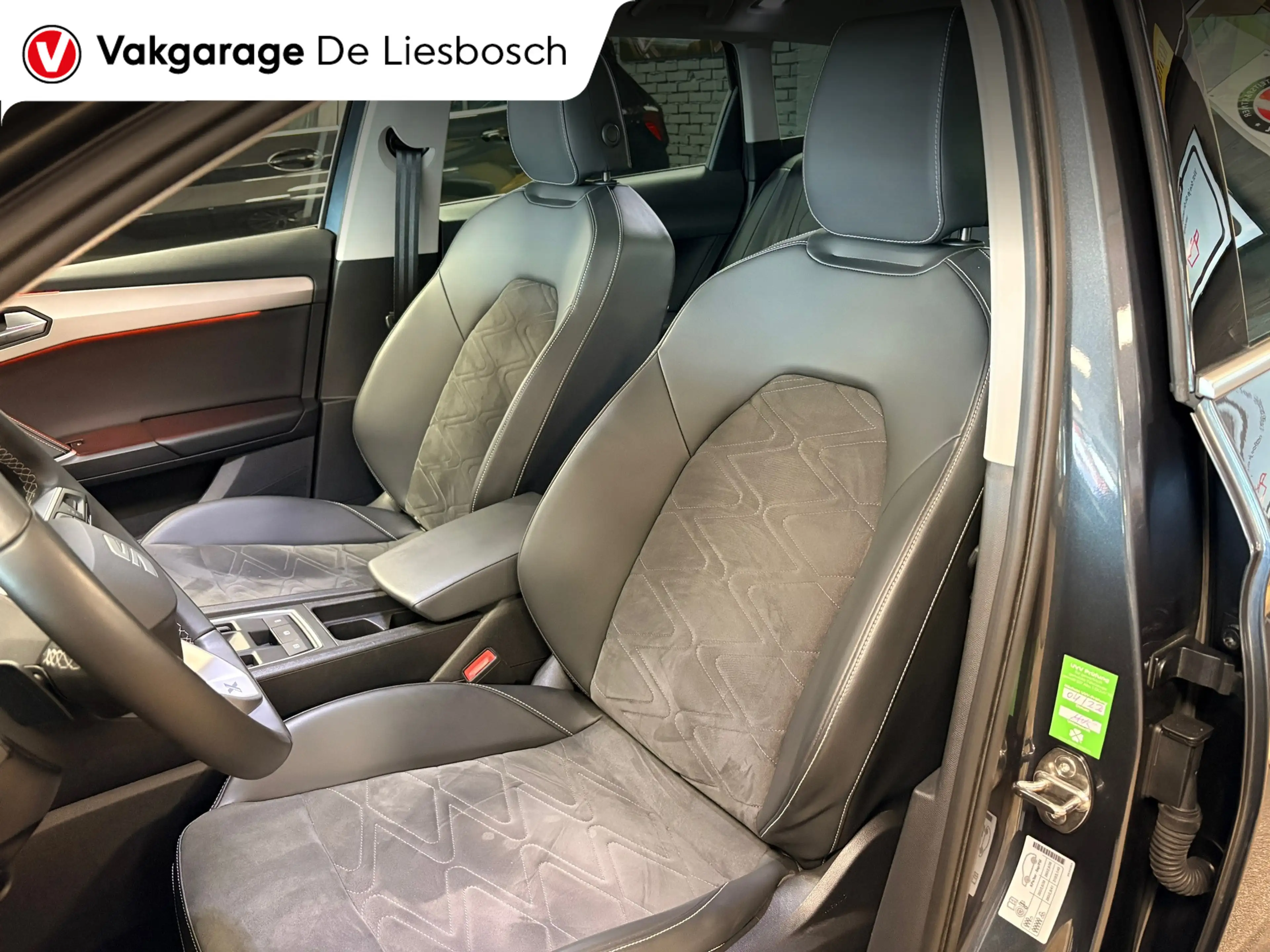 SEAT Leon e-Hybrid Sportstourer 1.4 TSI eHybrid PHEV FR Xcellence/pan — photo 15