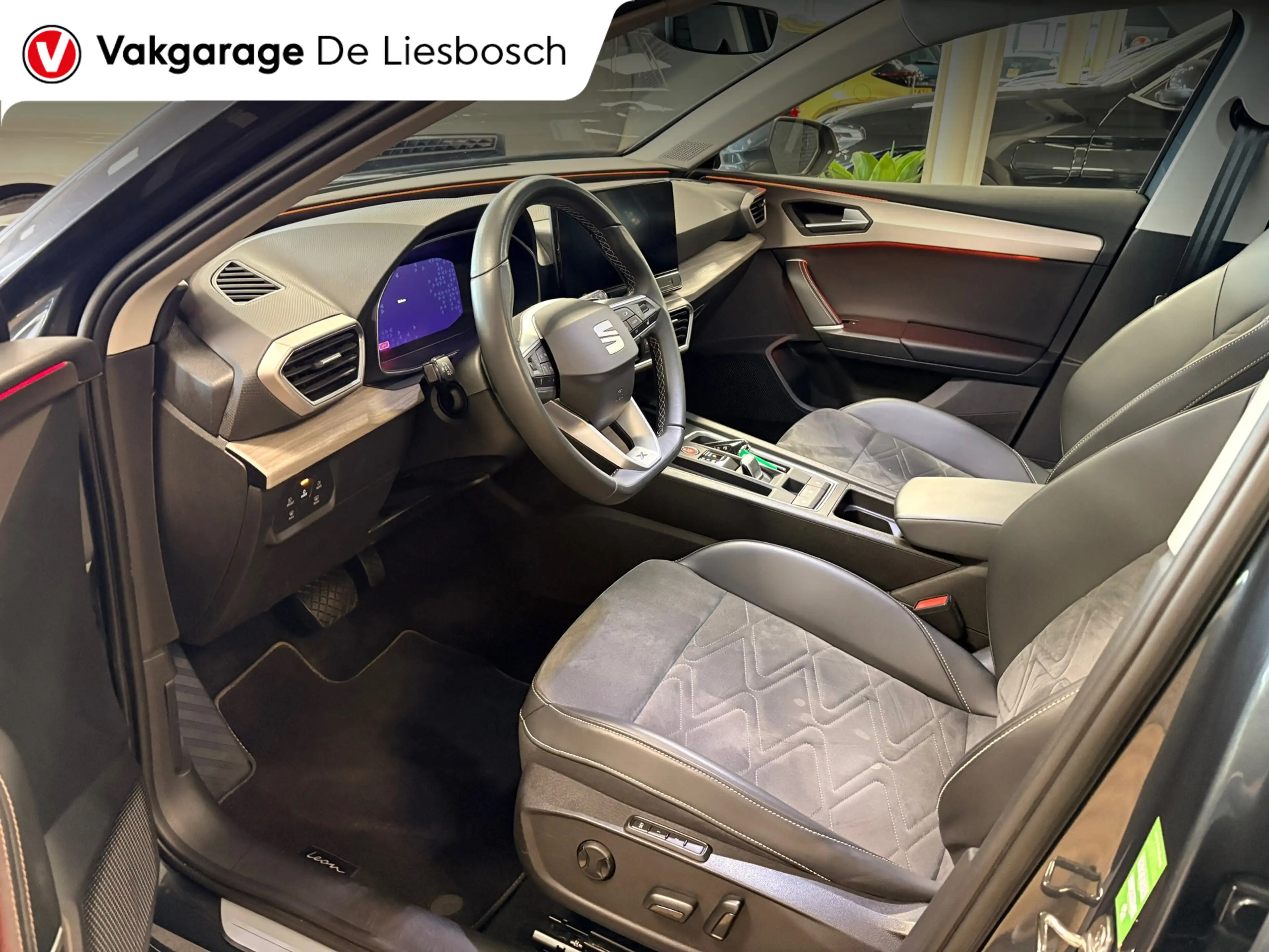 SEAT Leon e-Hybrid Sportstourer 1.4 TSI eHybrid PHEV FR Xcellence/pan — photo 12
