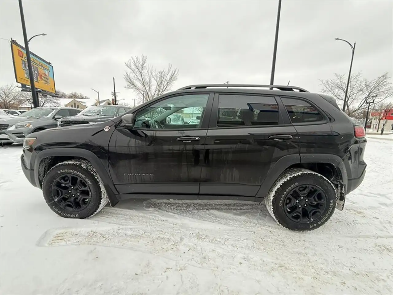 Jeep Cherokee снимка Jeep Cherokee