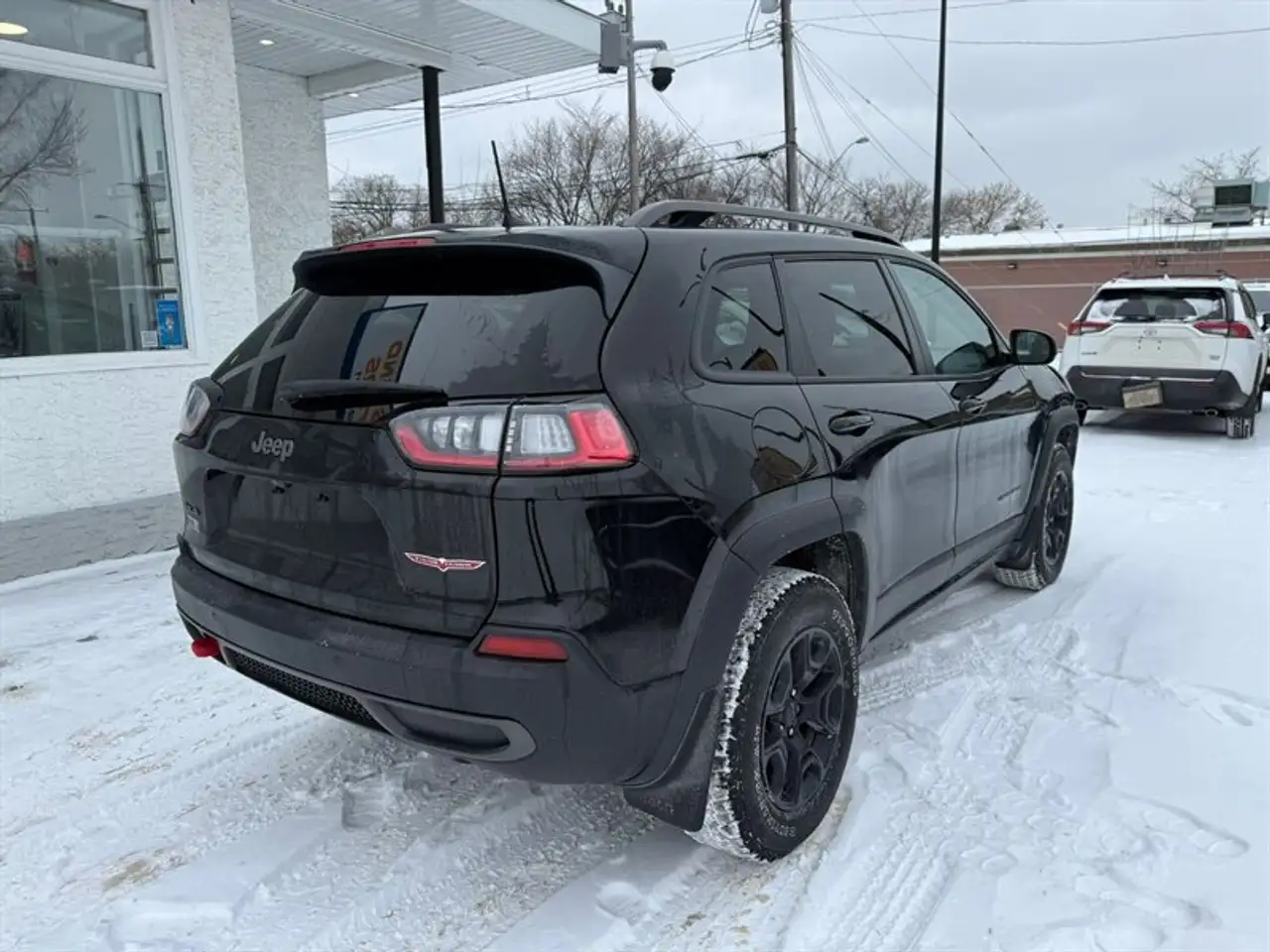 Jeep Cherokee снимка Jeep Cherokee