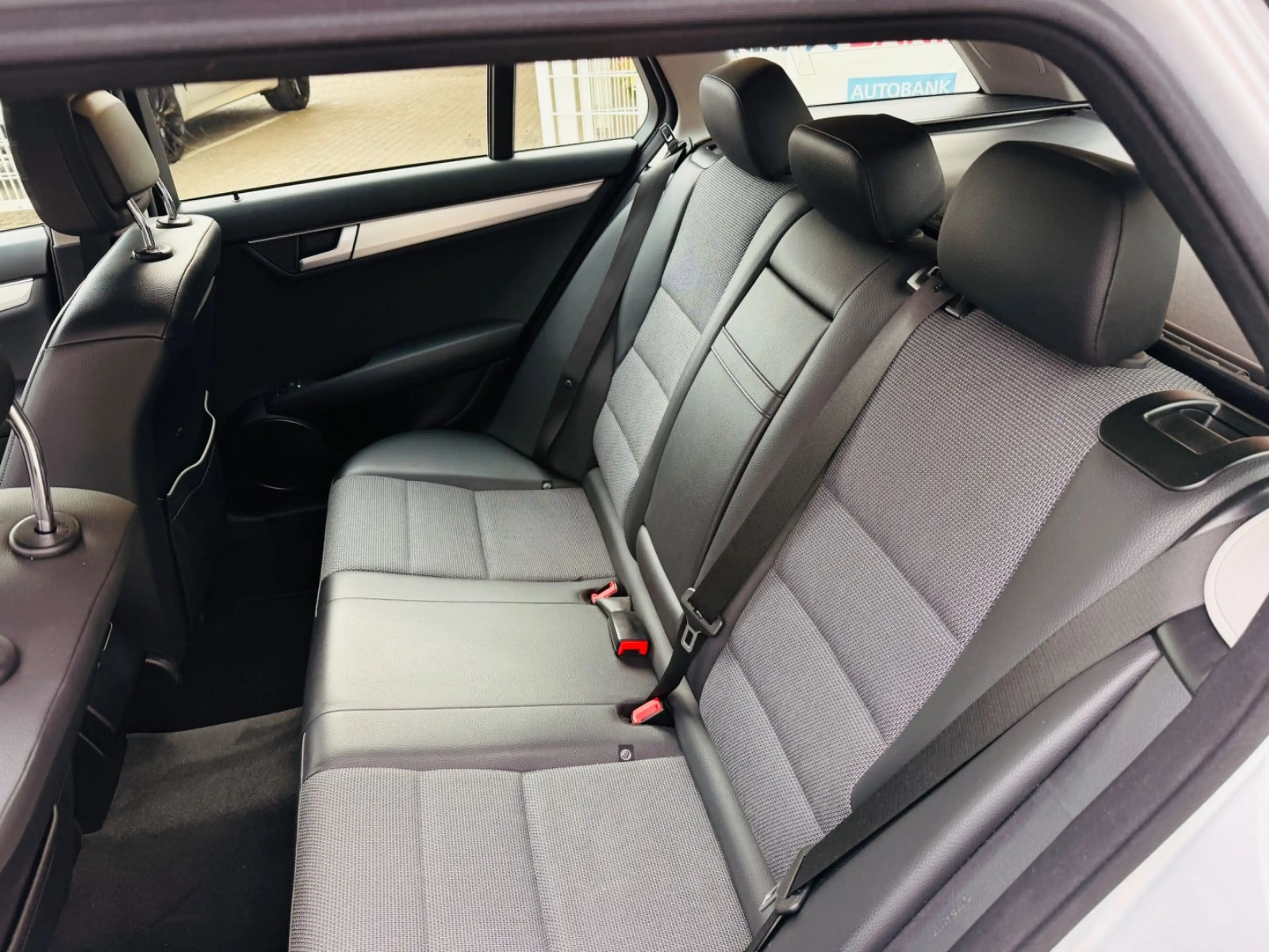Mercedes-Benz C 220 C T-Modell C 220 CDI BlueEfficiency — photo 16