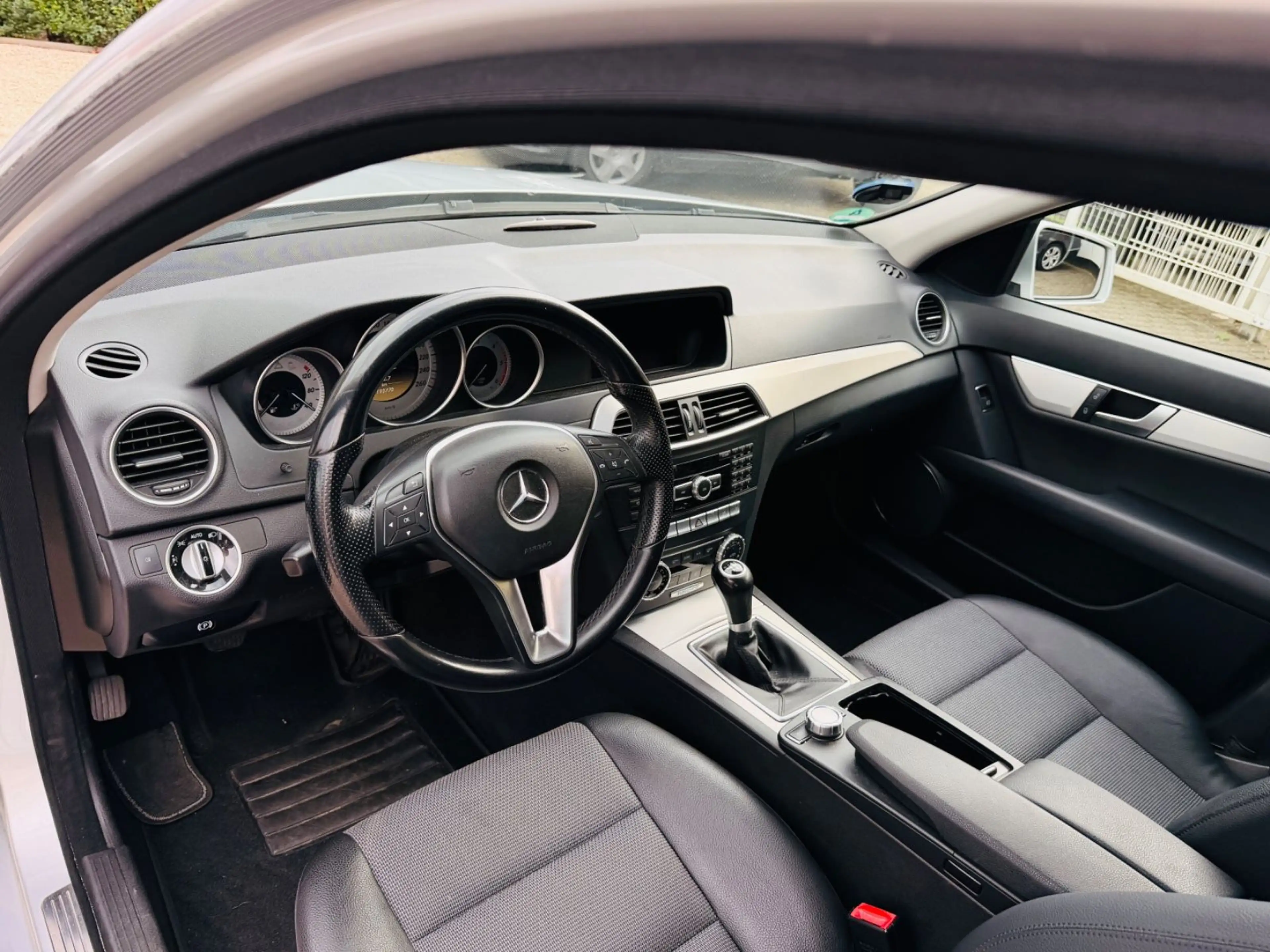 Mercedes-Benz C 220 C T-Modell C 220 CDI BlueEfficiency — photo 19