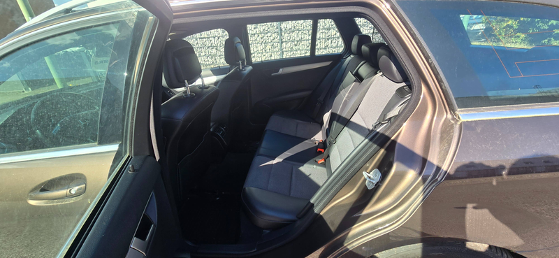 Mercedes-Benz C 250 C 250 T CGI BlueEfficiency (204.247) — photo 11