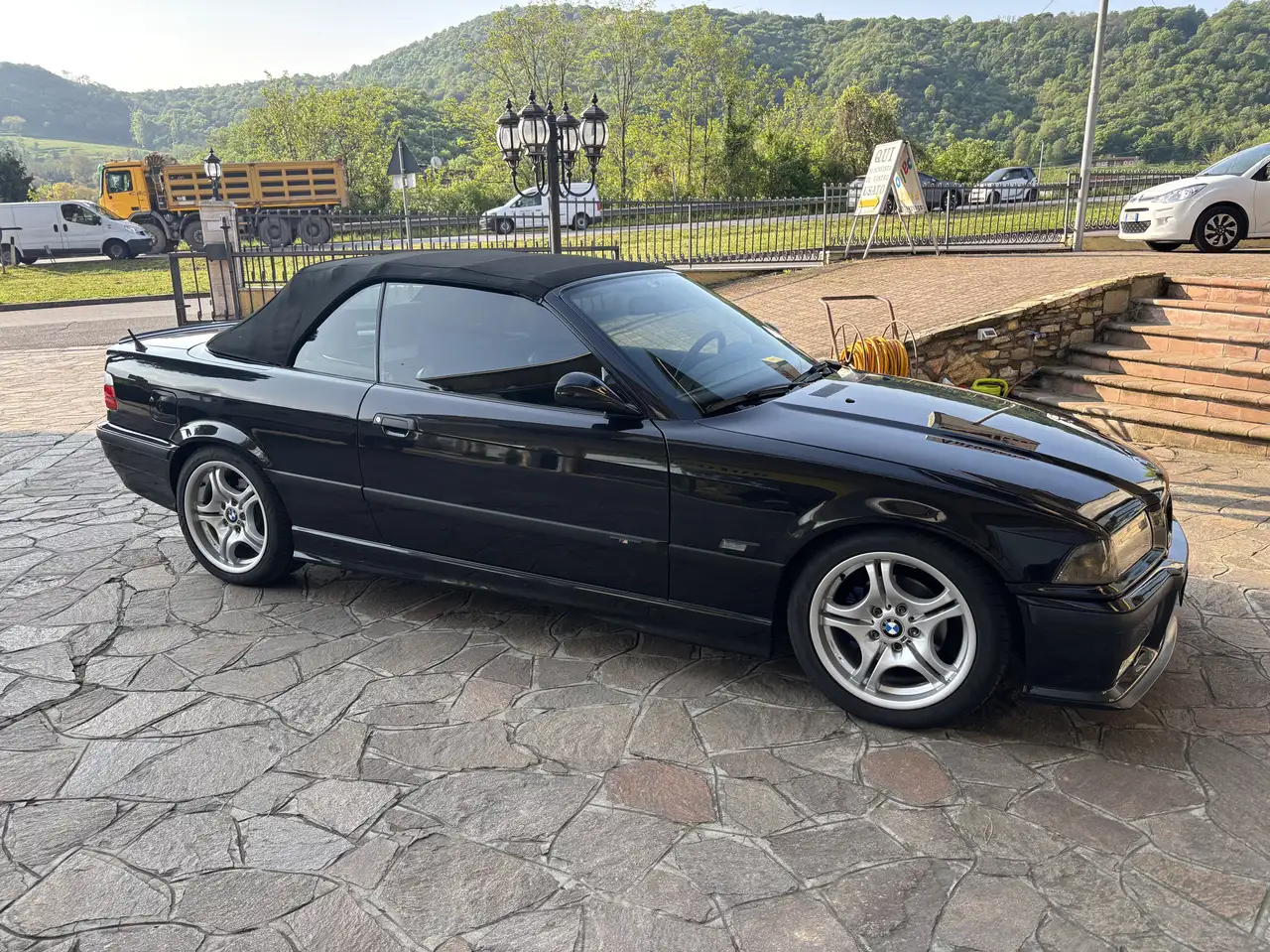 BMW 320i Cabrio Europa c/2airbag, foto 1