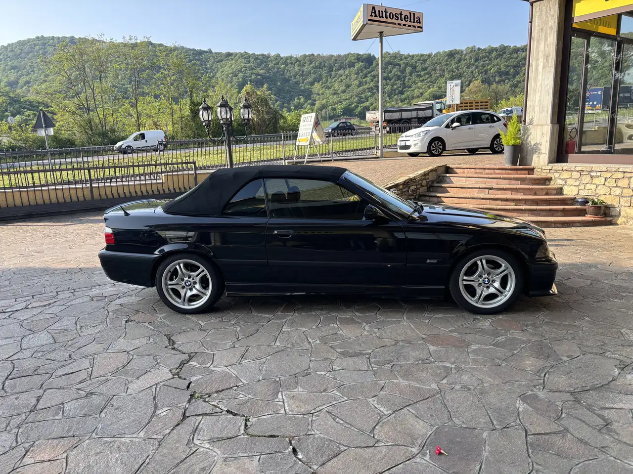 BMW 320i Cabrio Europa c/2airbag, foto 2