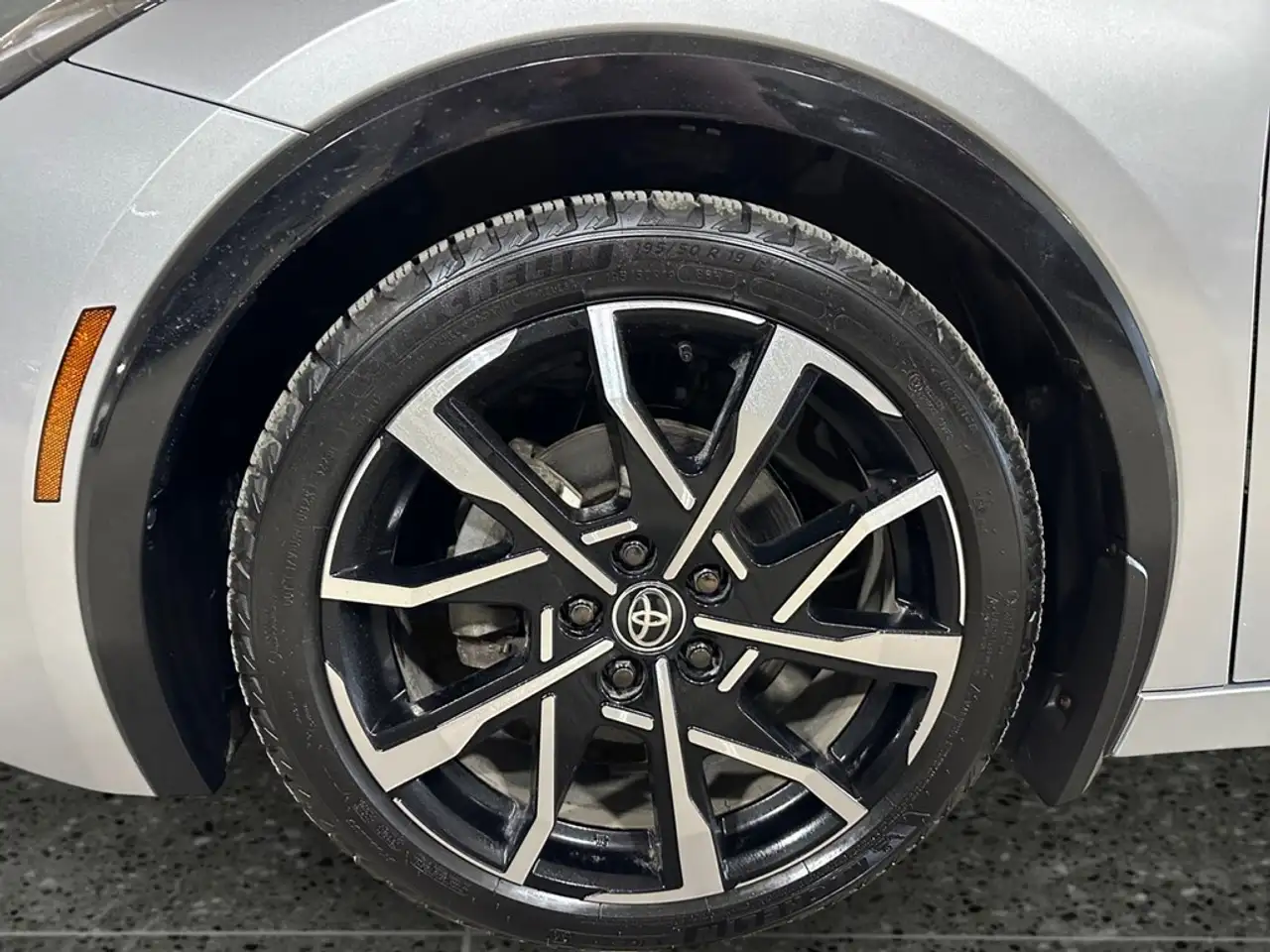 Toyota Prius Prime снимка Toyota Prius Prime
