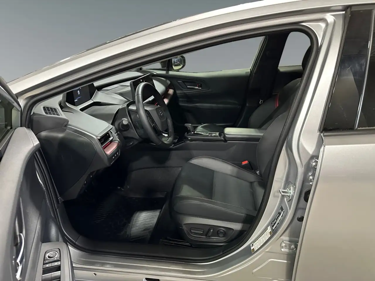 Toyota Prius Prime снимка Toyota Prius Prime