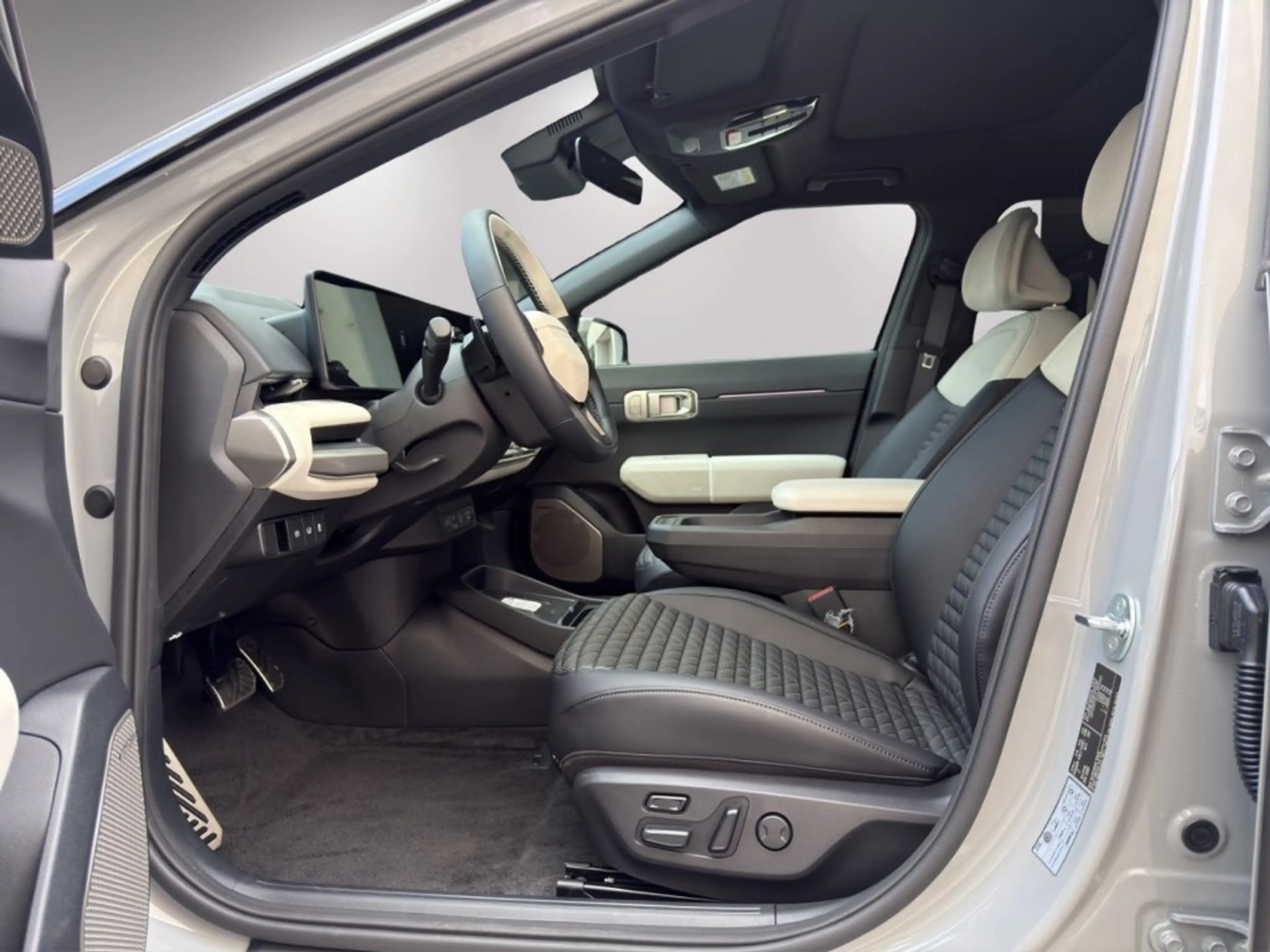 Kia EV4 HB GT-LINE 81,4KWH AT FWD 204 SD MY26 — photo 7