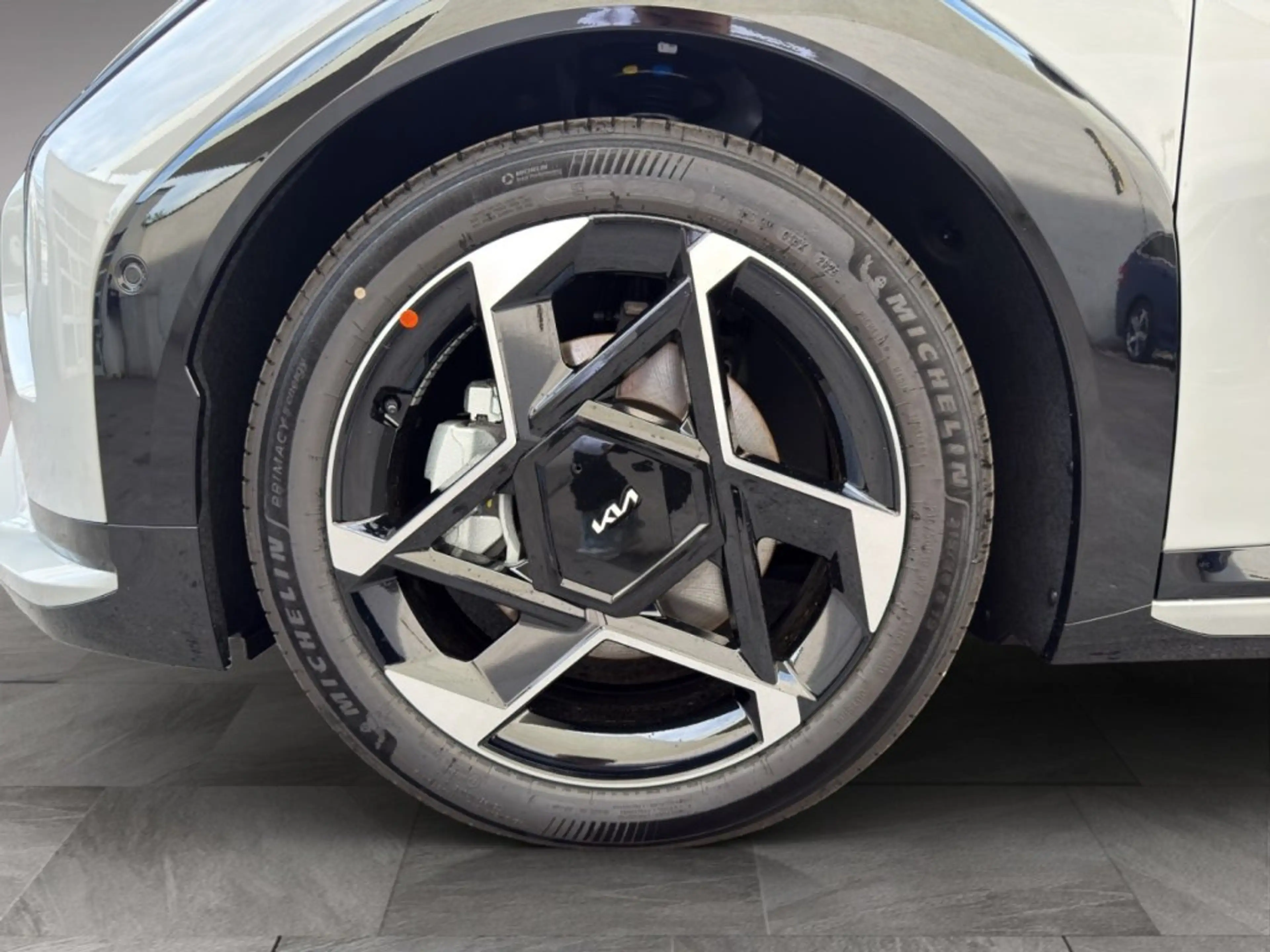 Kia EV4 HB GT-LINE 81,4KWH AT FWD 204 SD MY26 — photo 6