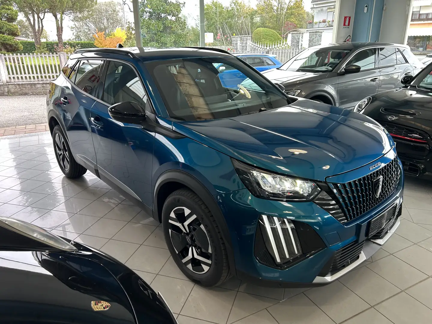 Peugeot 2008 2008 II 2020 1.2 puretech Allure s Bleu - 2