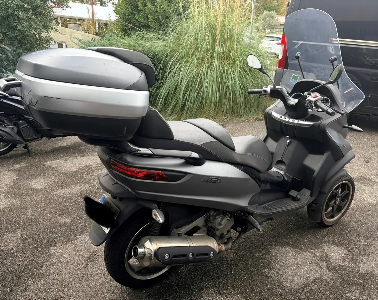 Piaggio MP3 500