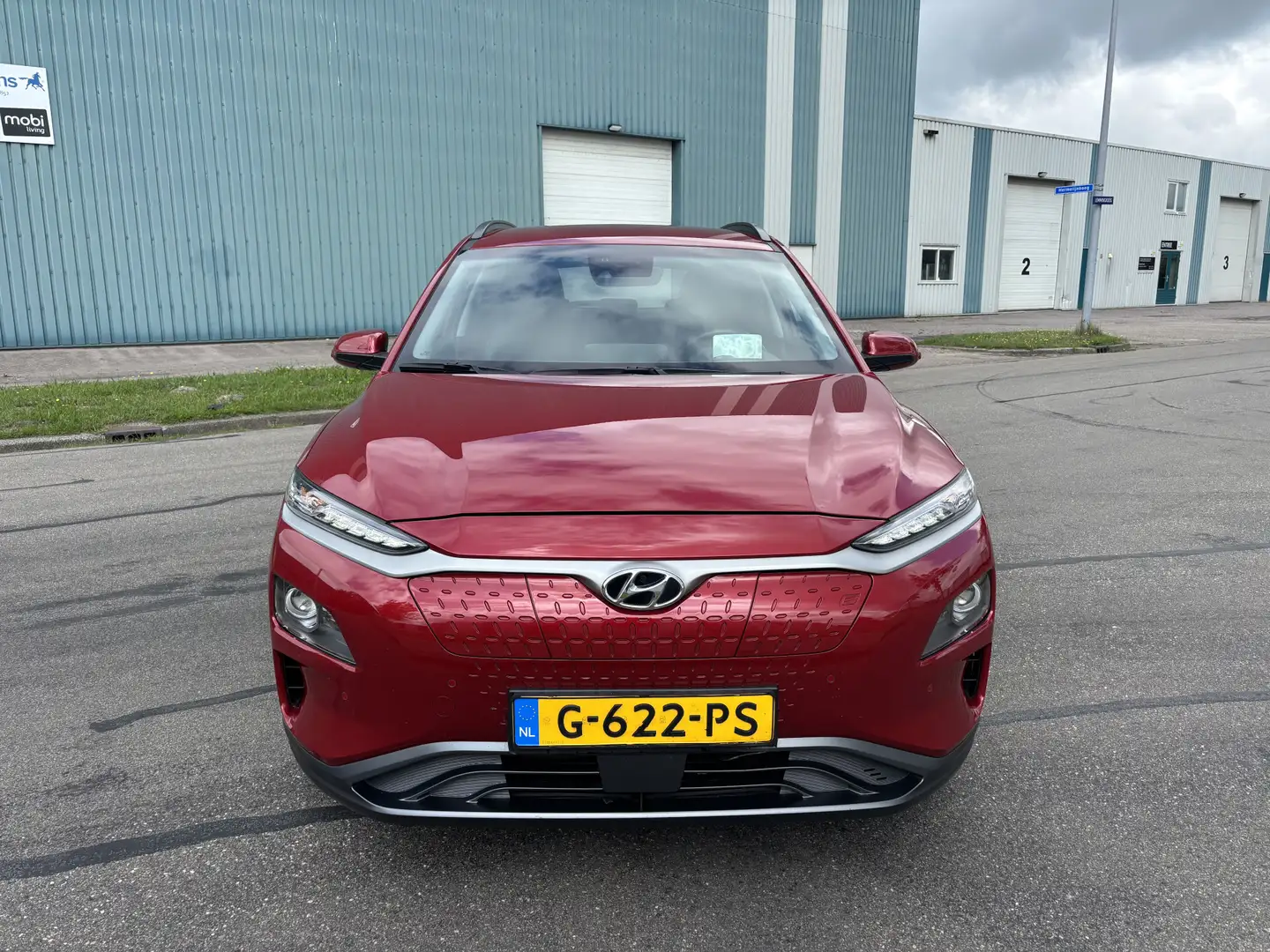 Hyundai KONA EV Premium 64 kWh Automaat 204 PK. Prachtige auto Rood - 2