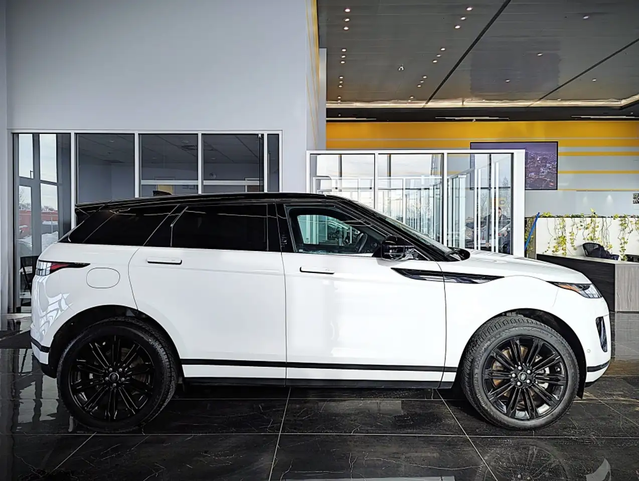 Land Rover Range Rover Evoque снимка Land Rover Range Rover Evoque