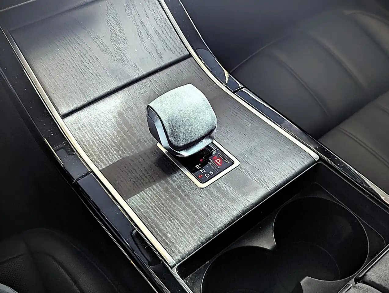 Land Rover Range Rover Evoque снимка Land Rover Range Rover Evoque