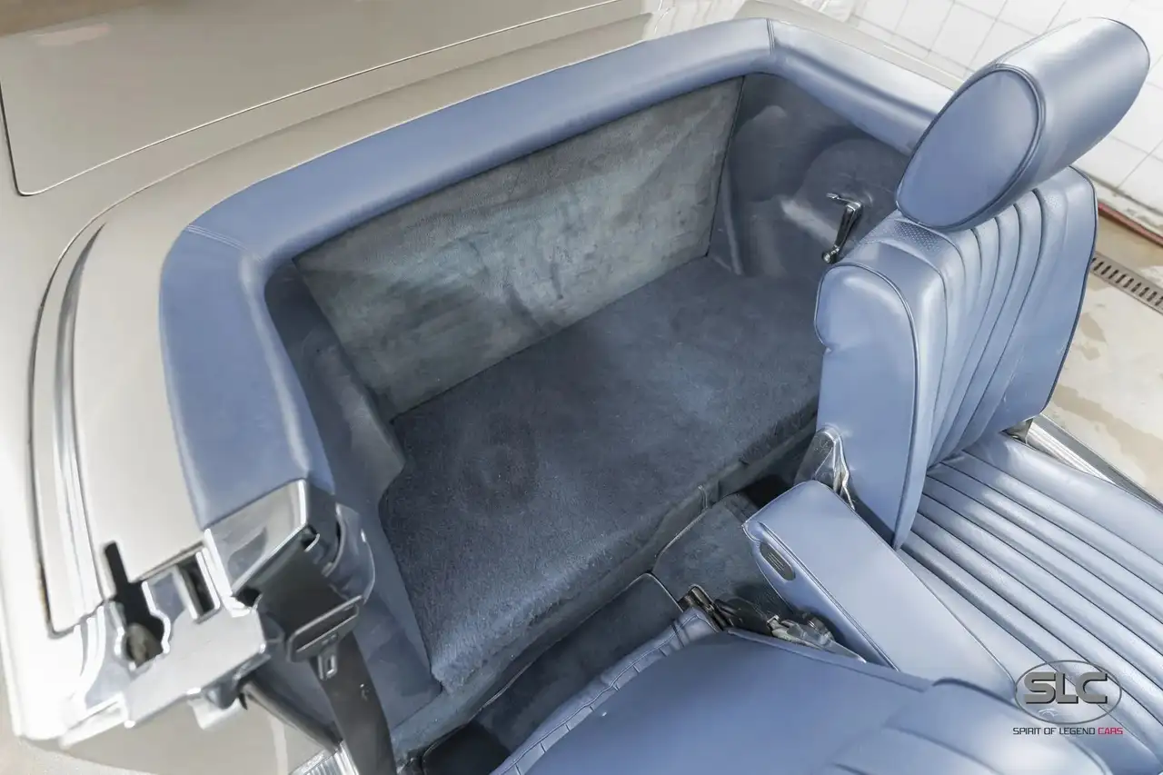 Mercedes-Benz SL 380 R107, foto 7