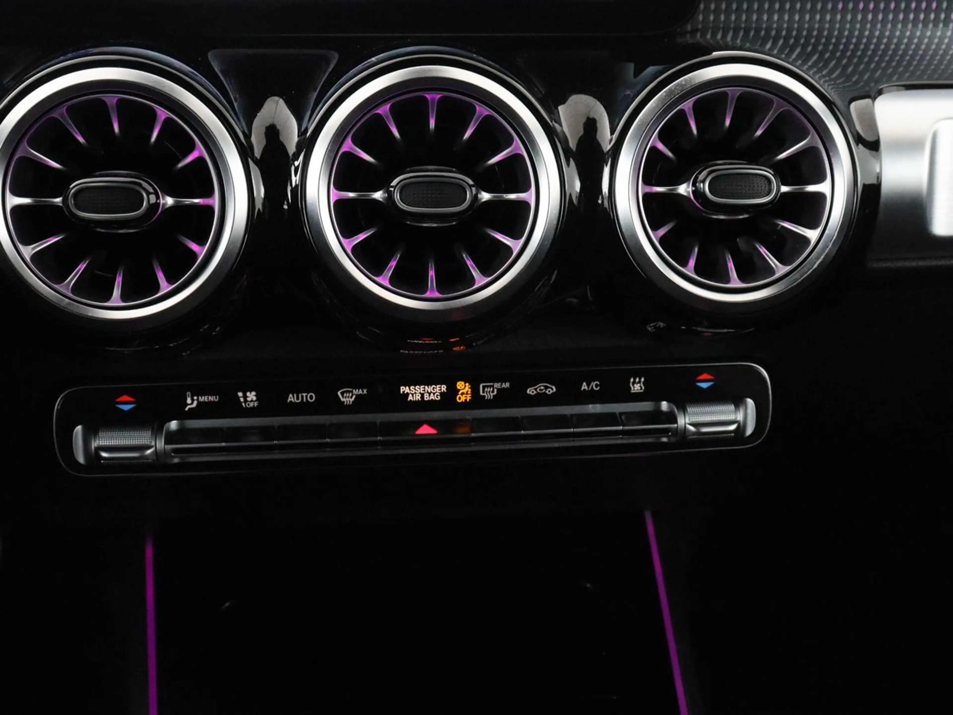 Mercedes-Benz EQB 300 4MATIC AMG Line 67 kWh | SOH 94,7% | Panoramadak | — photo 37