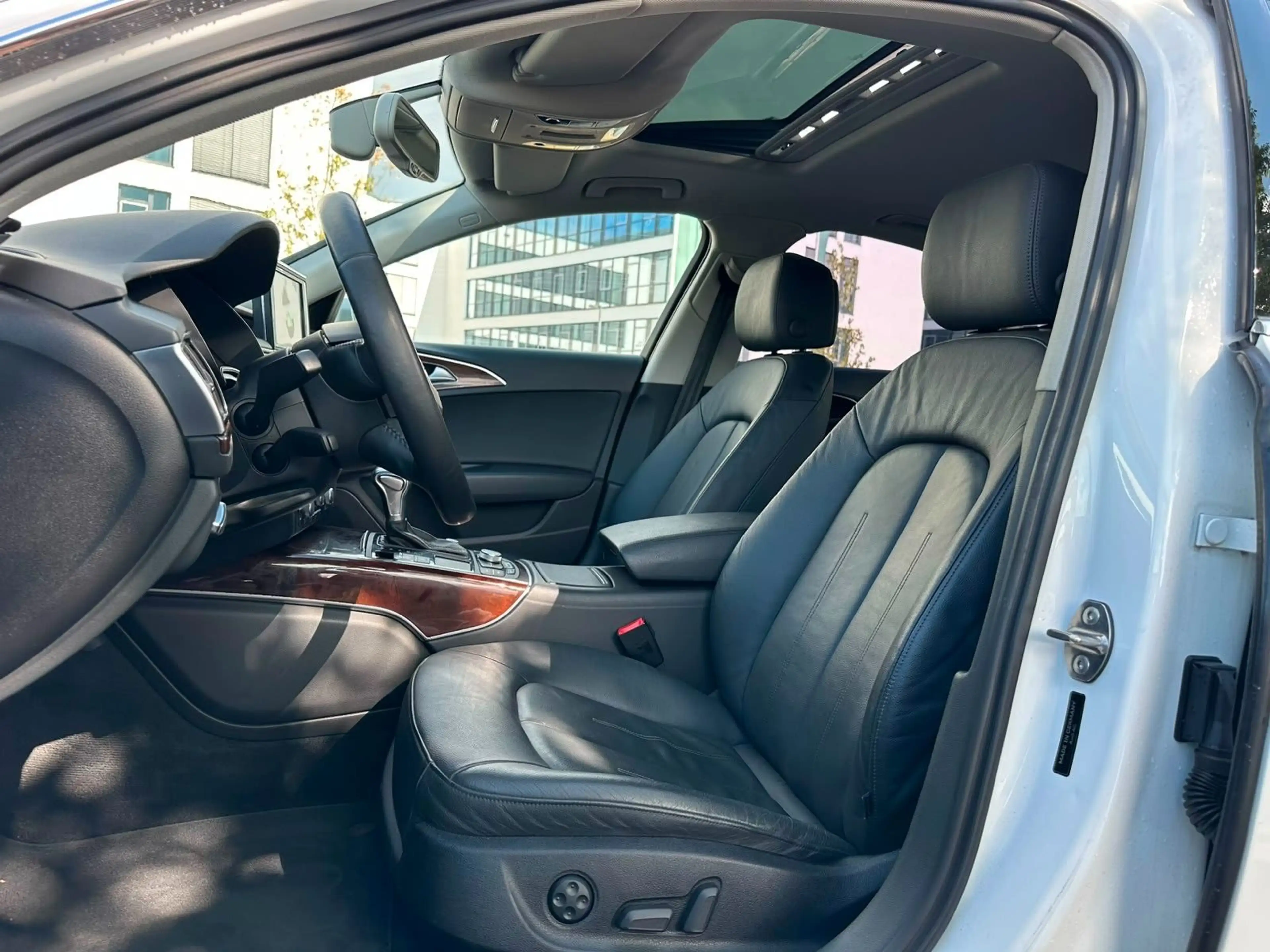 Audi A6 3.0 TFSI quattro S tr. sport selection — photo 11