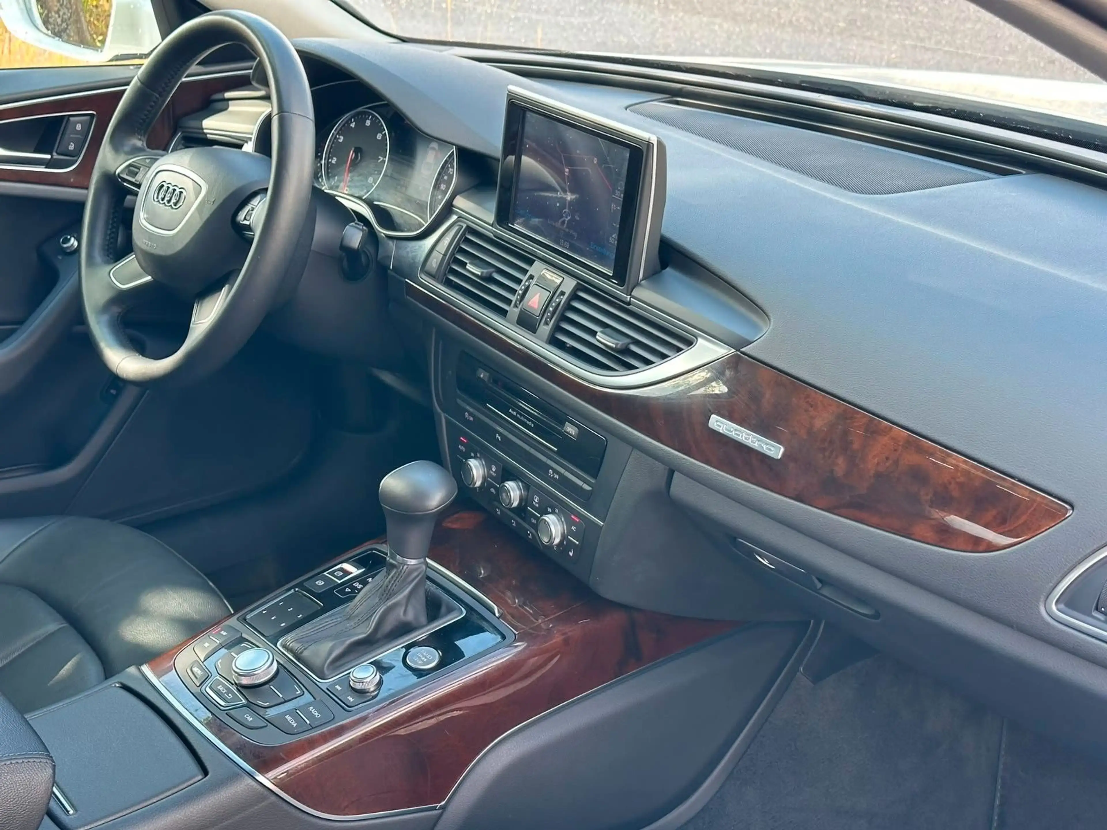 Audi A6 3.0 TFSI quattro S tr. sport selection — photo 15