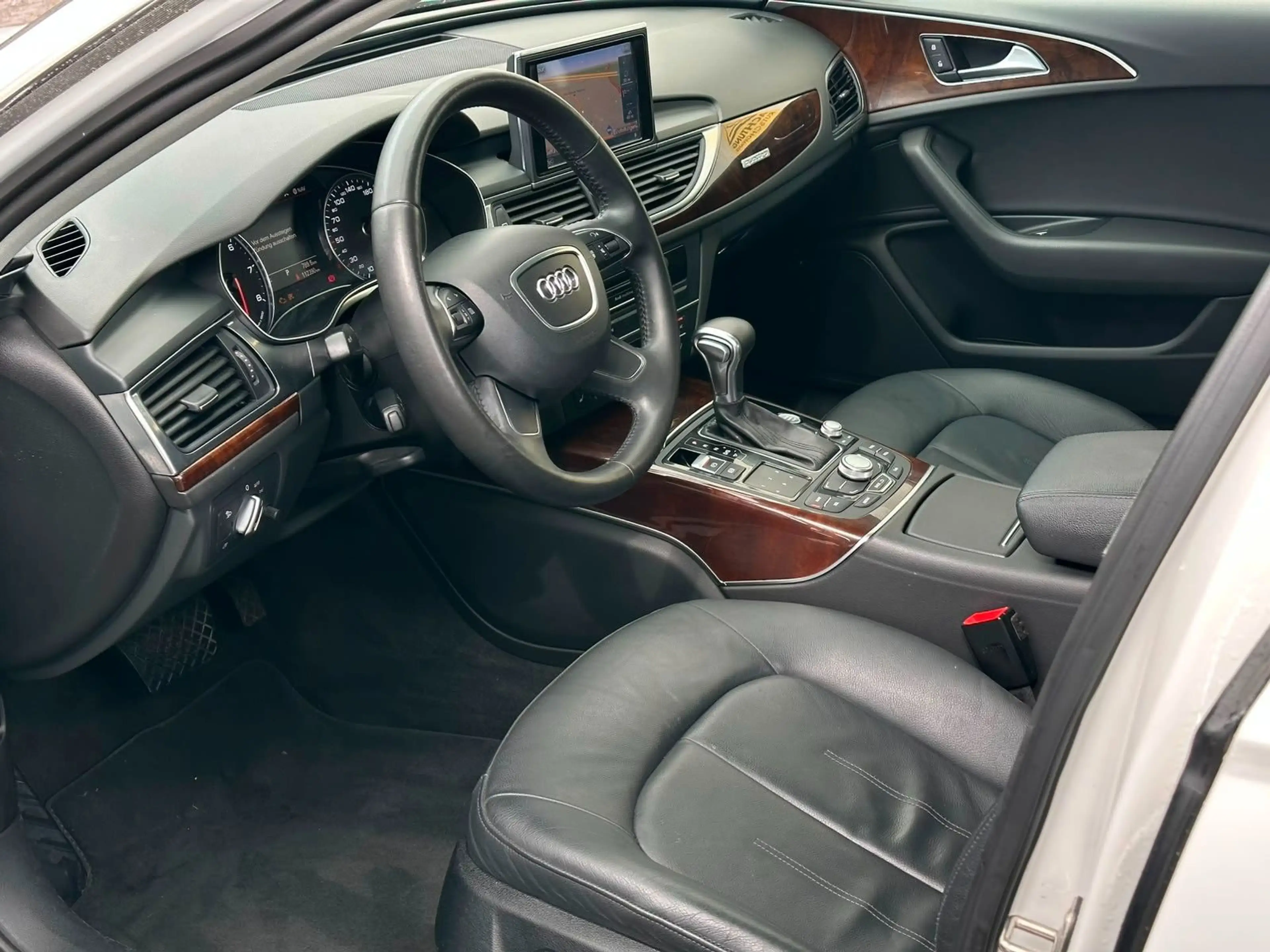 Audi A6 3.0 TFSI quattro S tr. sport selection — photo 9