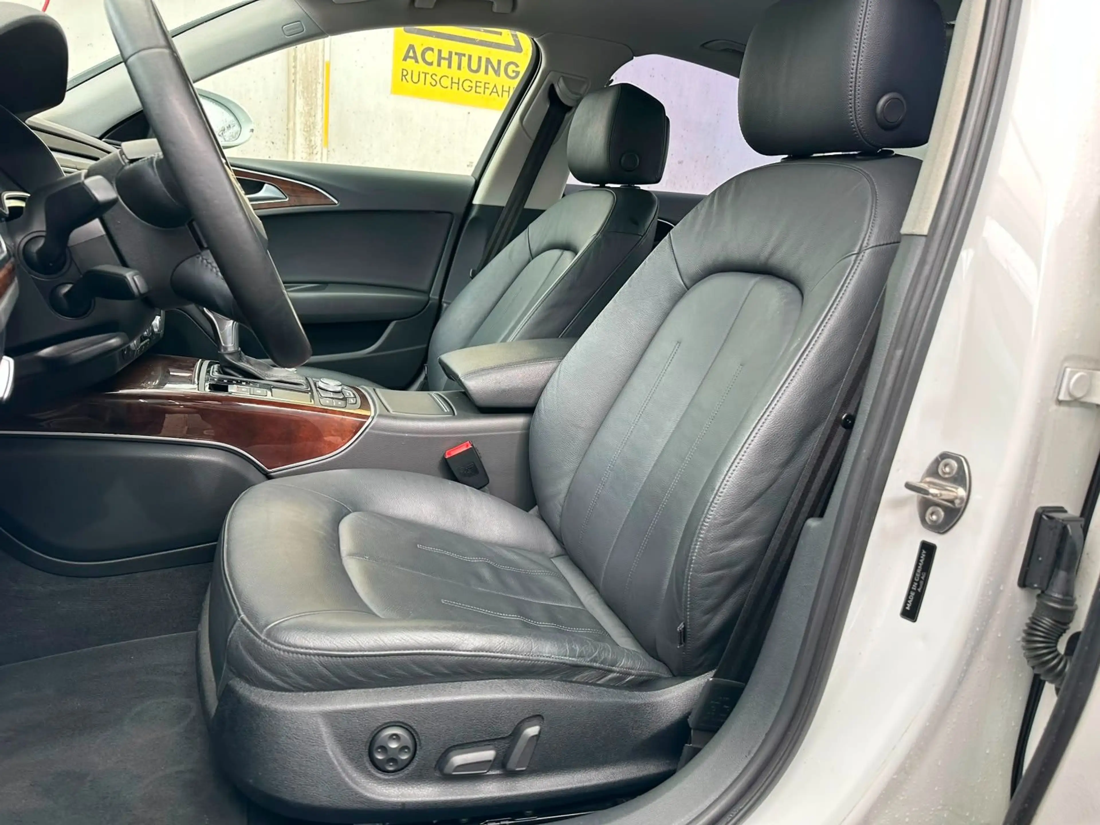Audi A6 3.0 TFSI quattro S tr. sport selection — photo 12