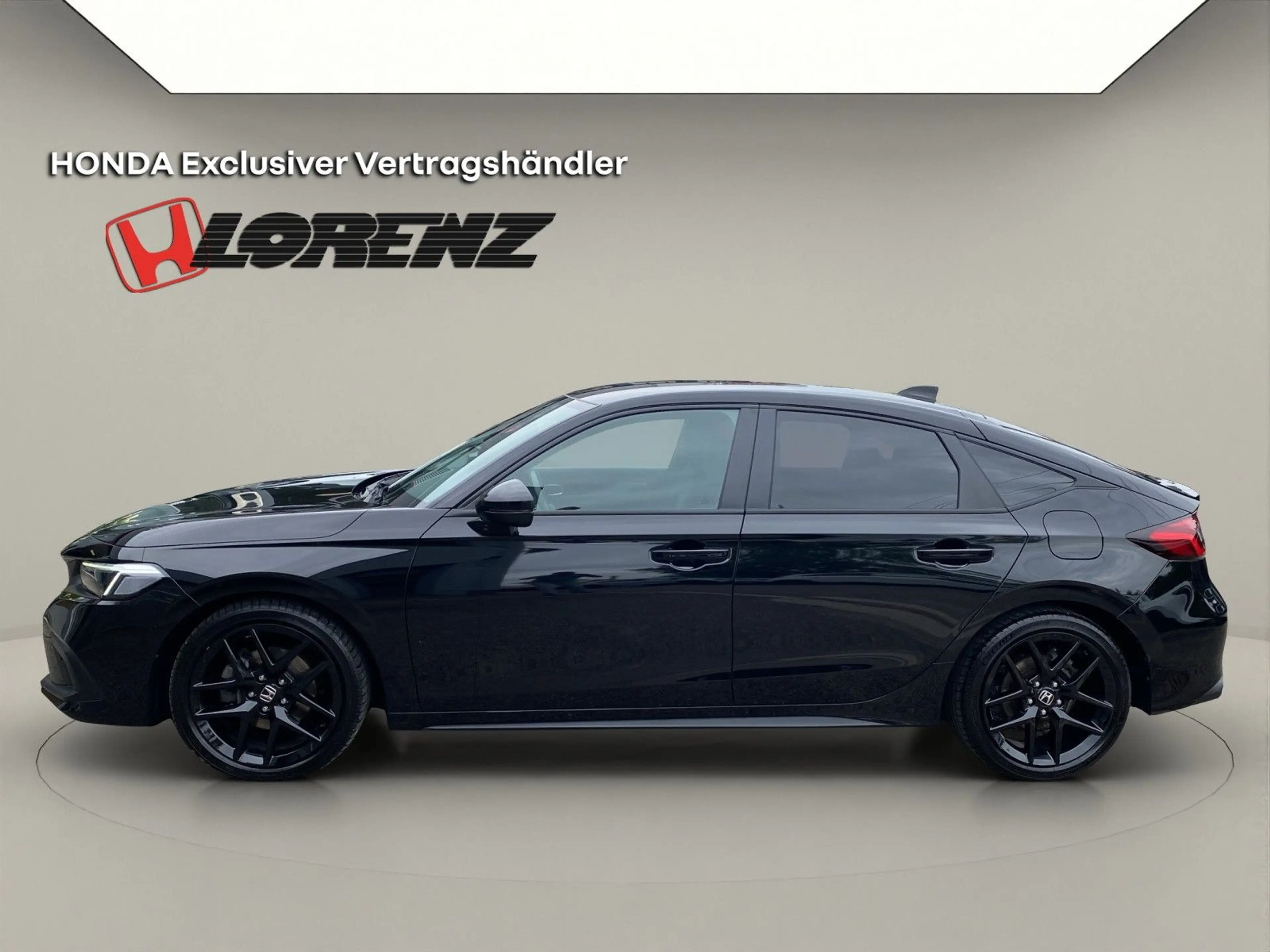 Honda Civic 2.0Hybrid Sport Emblem schwarz+Winterräder — photo 2
