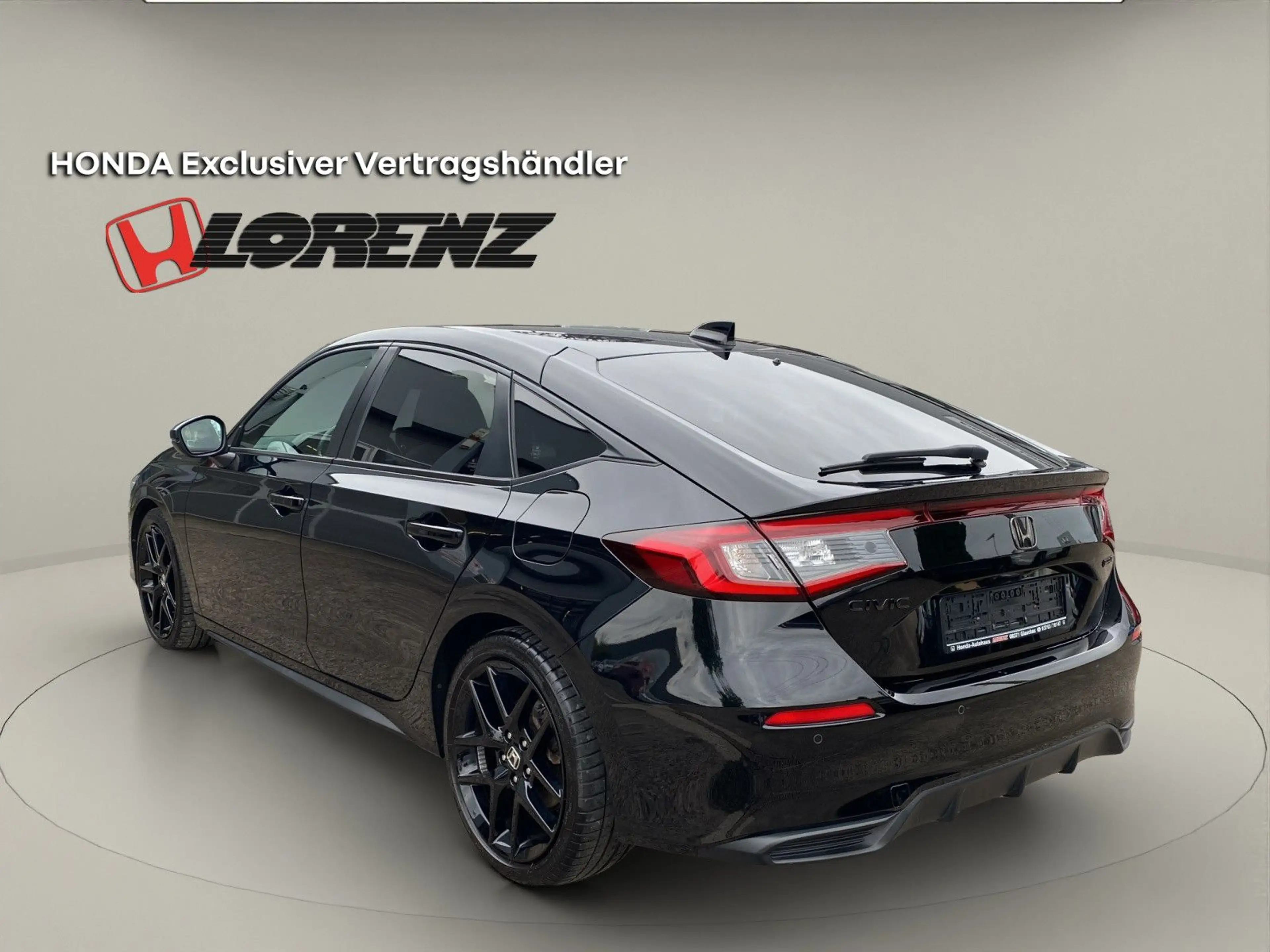 Honda Civic 2.0Hybrid Sport Emblem schwarz+Winterräder — photo 3