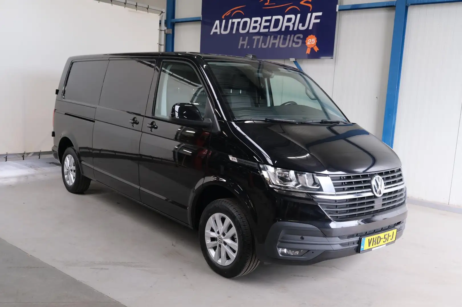 Volkswagen Transporter 2.0 TDI L2H1 28 - N.A.P. Airco, Cruise, Navi, PDC. Nero - 1