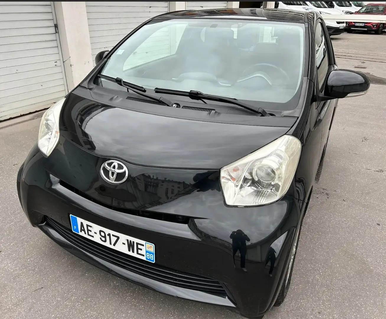 Toyota iQ 68 VVT-i MultiDrive Siyah - 1