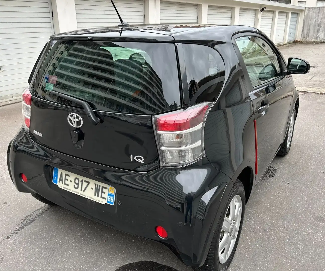 Toyota iQ 68 VVT-i MultiDrive Siyah - 2