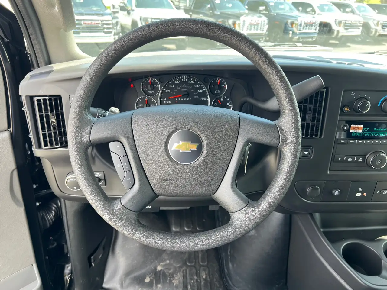 Chevrolet Express 2500 снимка Chevrolet Express 2500