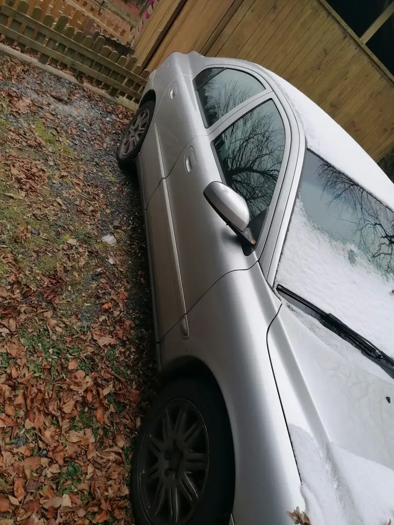 Volvo S60 2.4 Turbo - D Momentum - 2