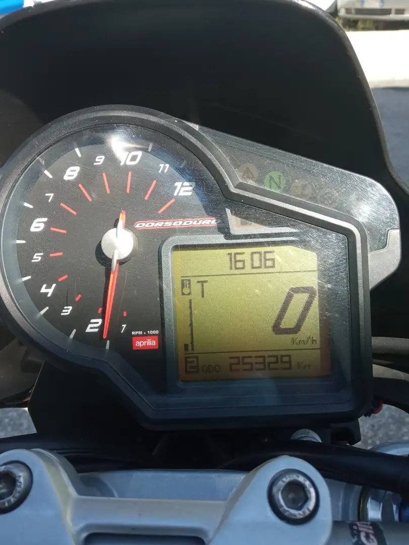 Aprilia Dorsoduro Argento - 2