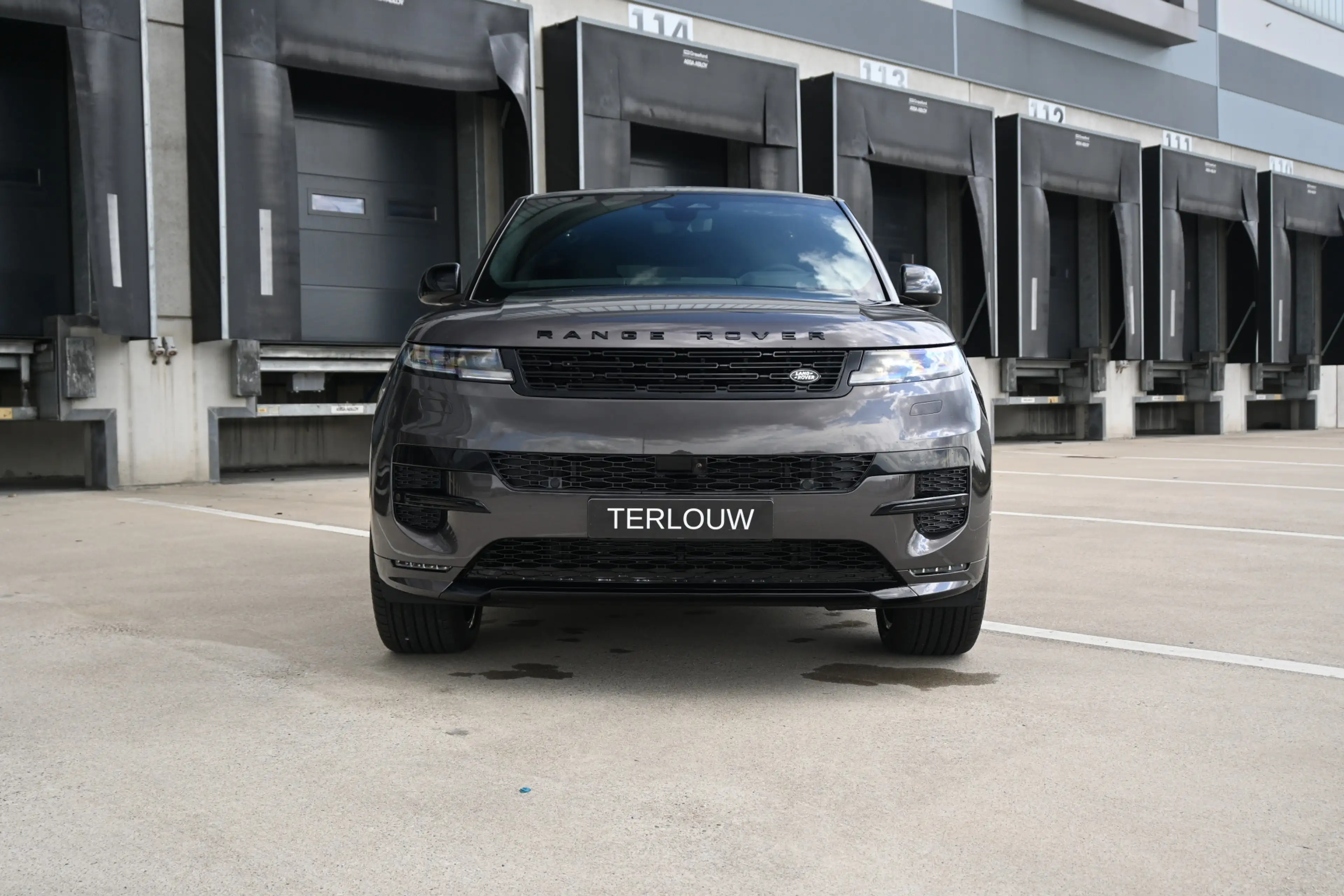 Land Rover Range Rover Sport 3.0 P550e Autobiography PHEV Performance seats — photo 5