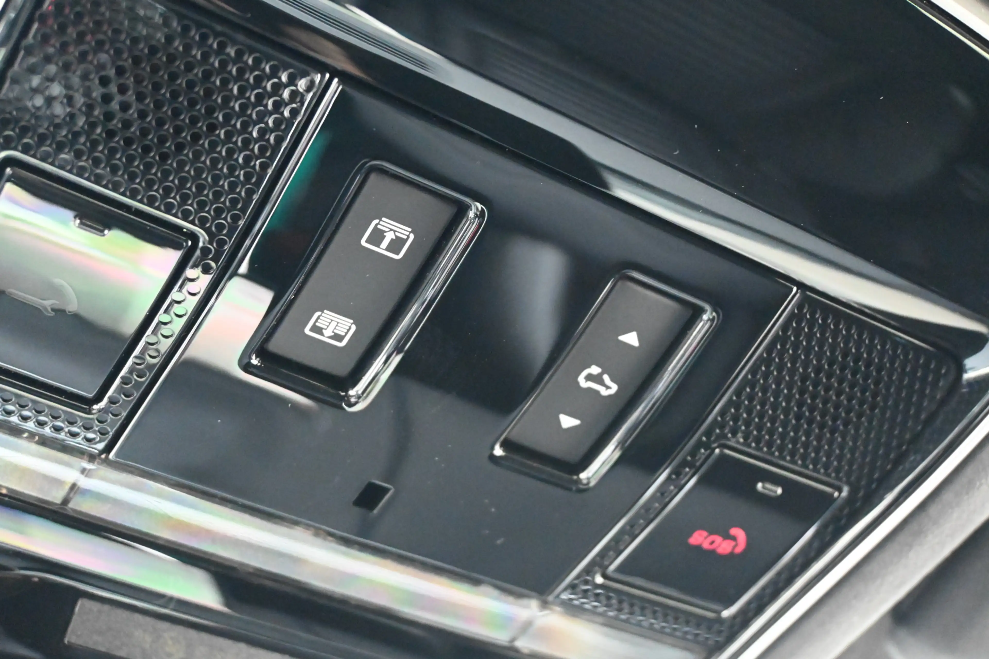 Land Rover Range Rover Sport 3.0 P550e Autobiography PHEV Performance seats — photo 21