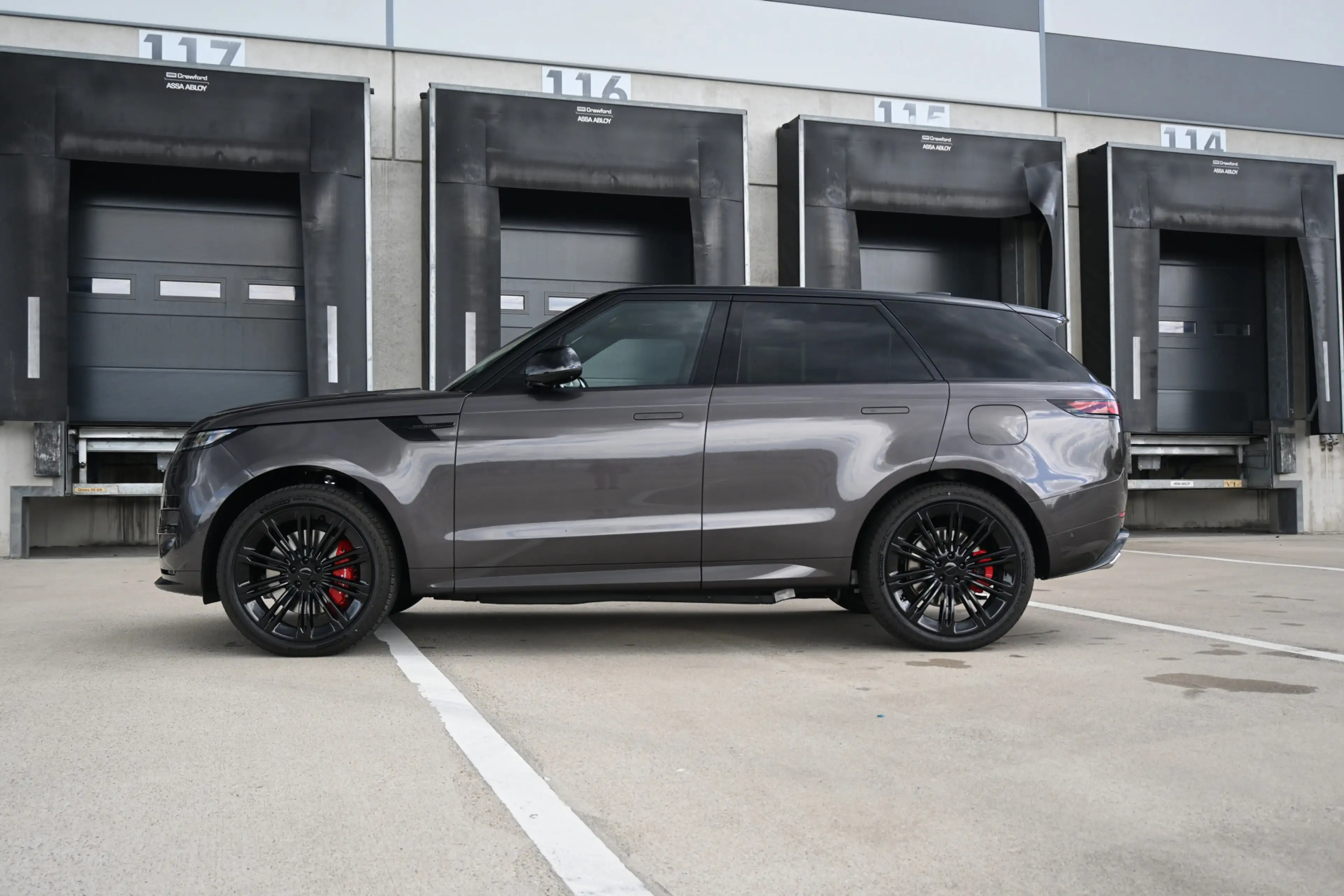 Land Rover Range Rover Sport 3.0 P550e Autobiography PHEV Performance seats — photo 9