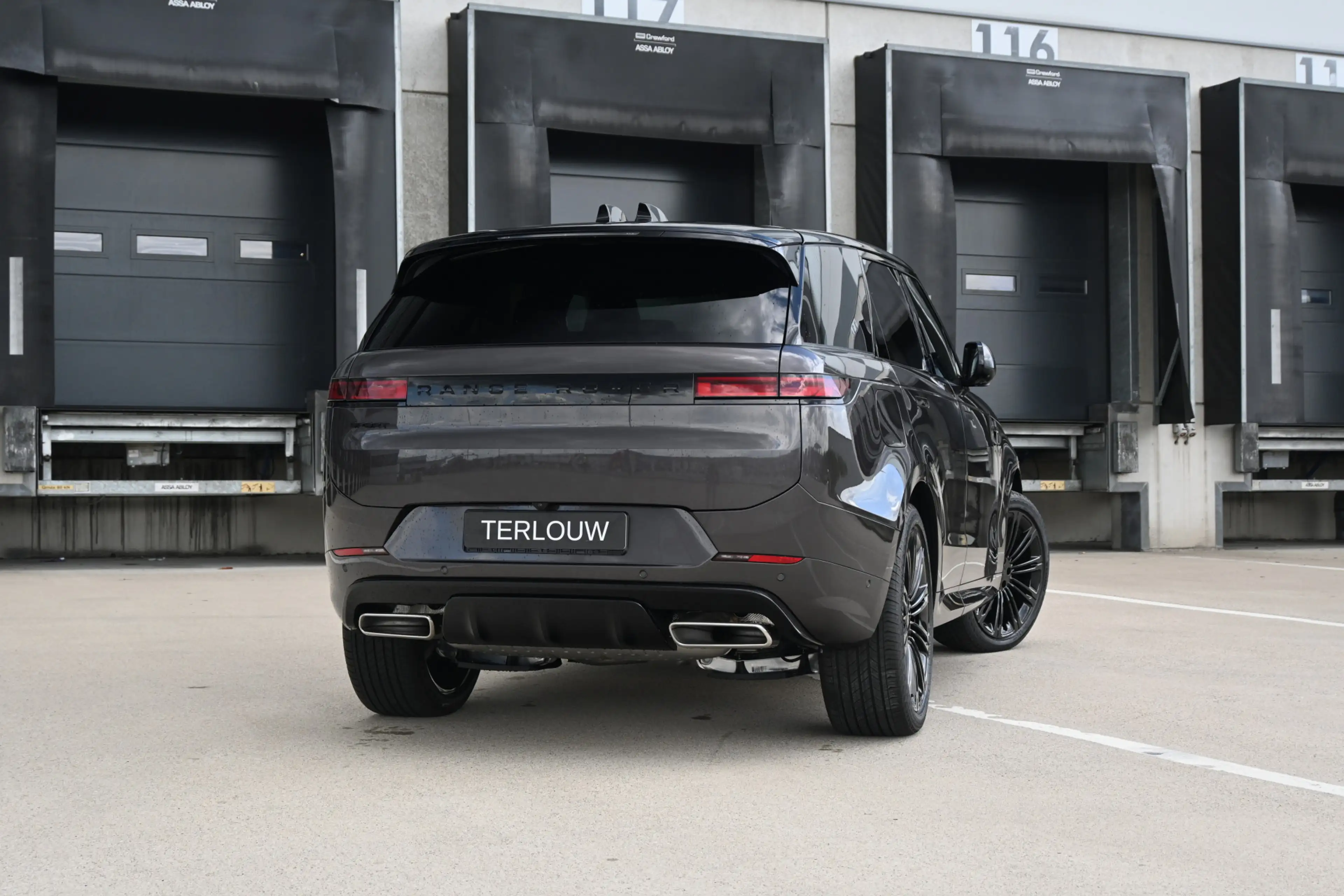 Land Rover Range Rover Sport 3.0 P550e Autobiography PHEV Performance seats — photo 3
