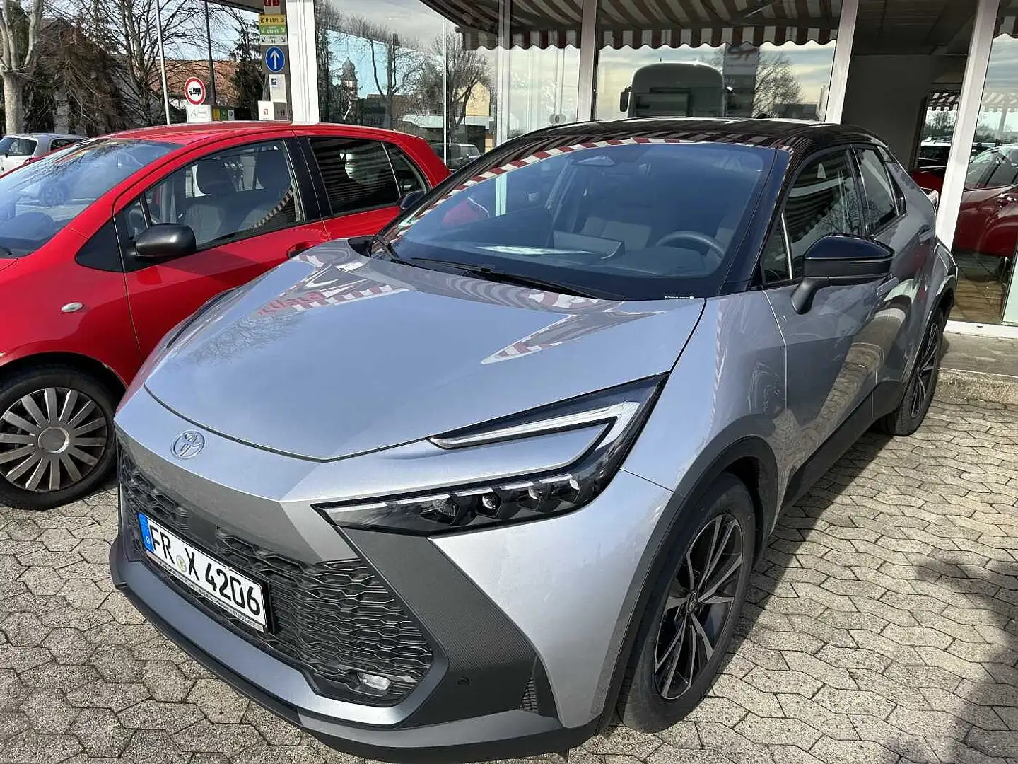Toyota C-HR 2.0 Hybrid Team Deutschland Silber - 2